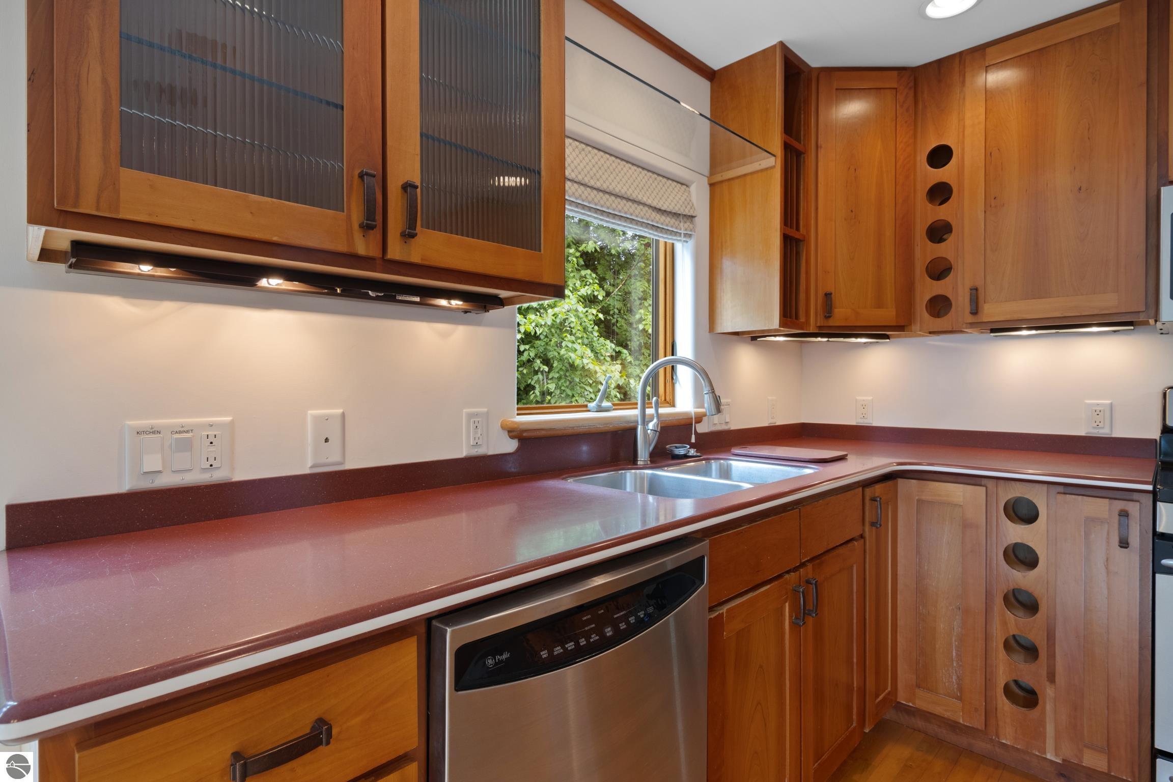 110 W Terrace Lane, Commons, Leland, MI 49654 — Photo 7