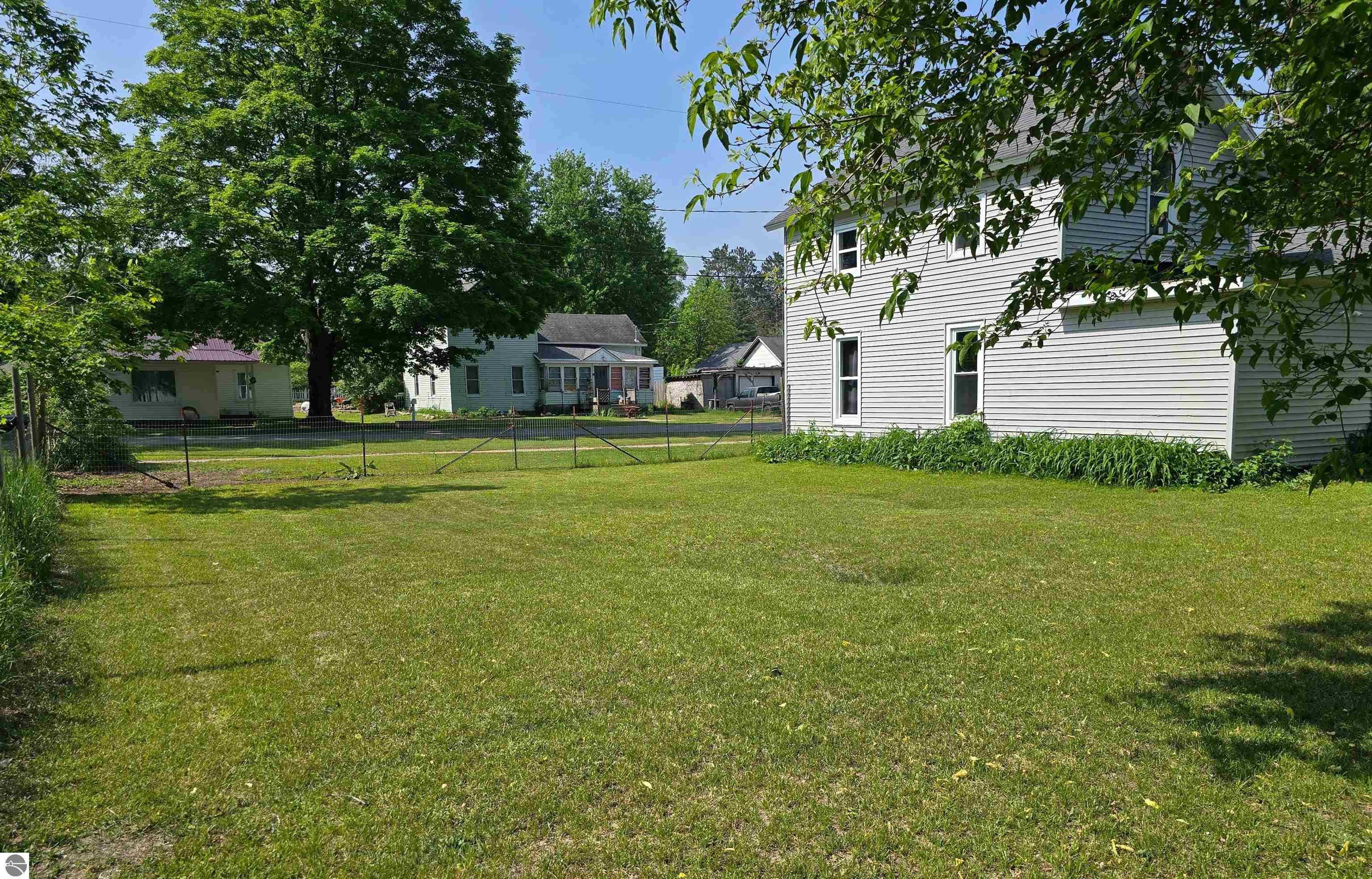 Click to enlarge photo