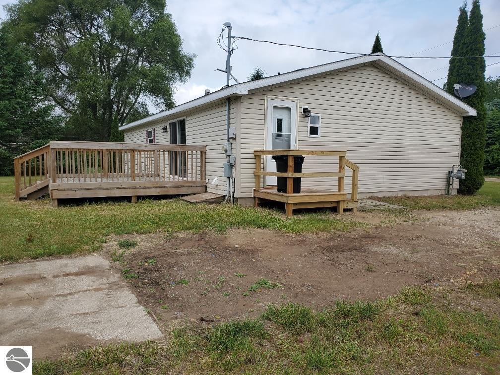 5819 Indian Lane, Weidman, MI 48893 — Photo 19