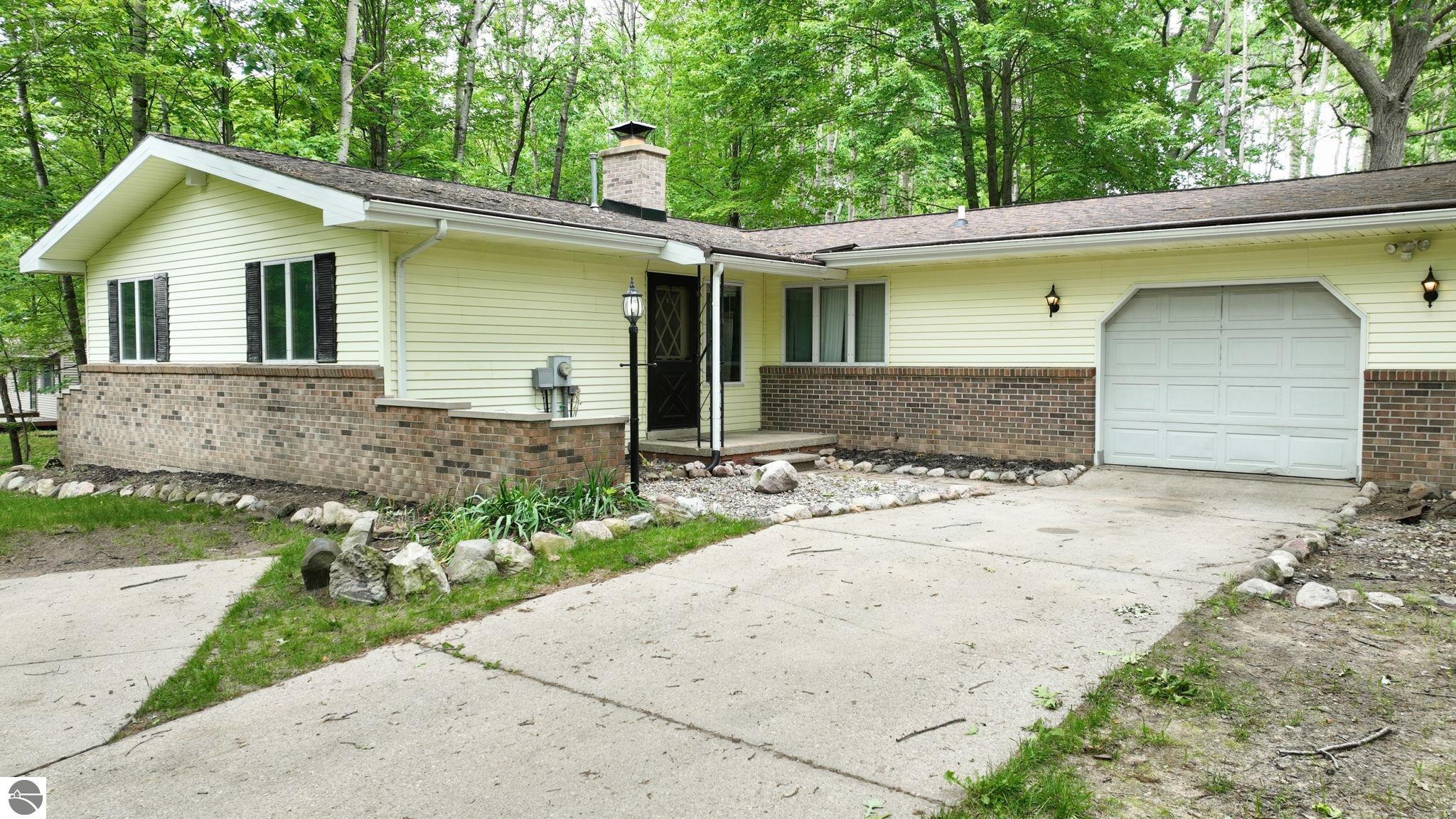 1207 Queensway Drive, Lake Isabella, MI 48893 — Photo 25