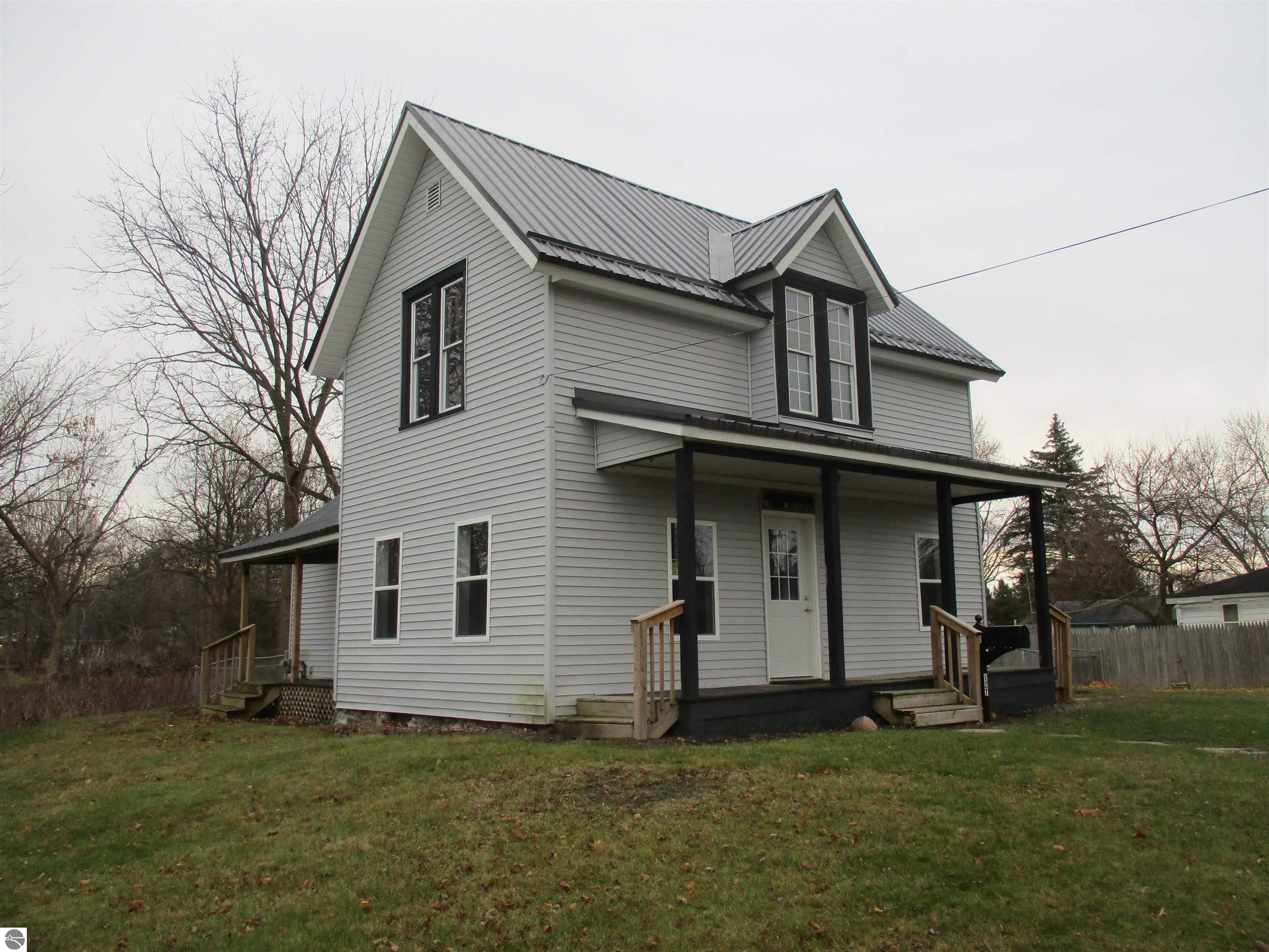 Click to enlarge photo