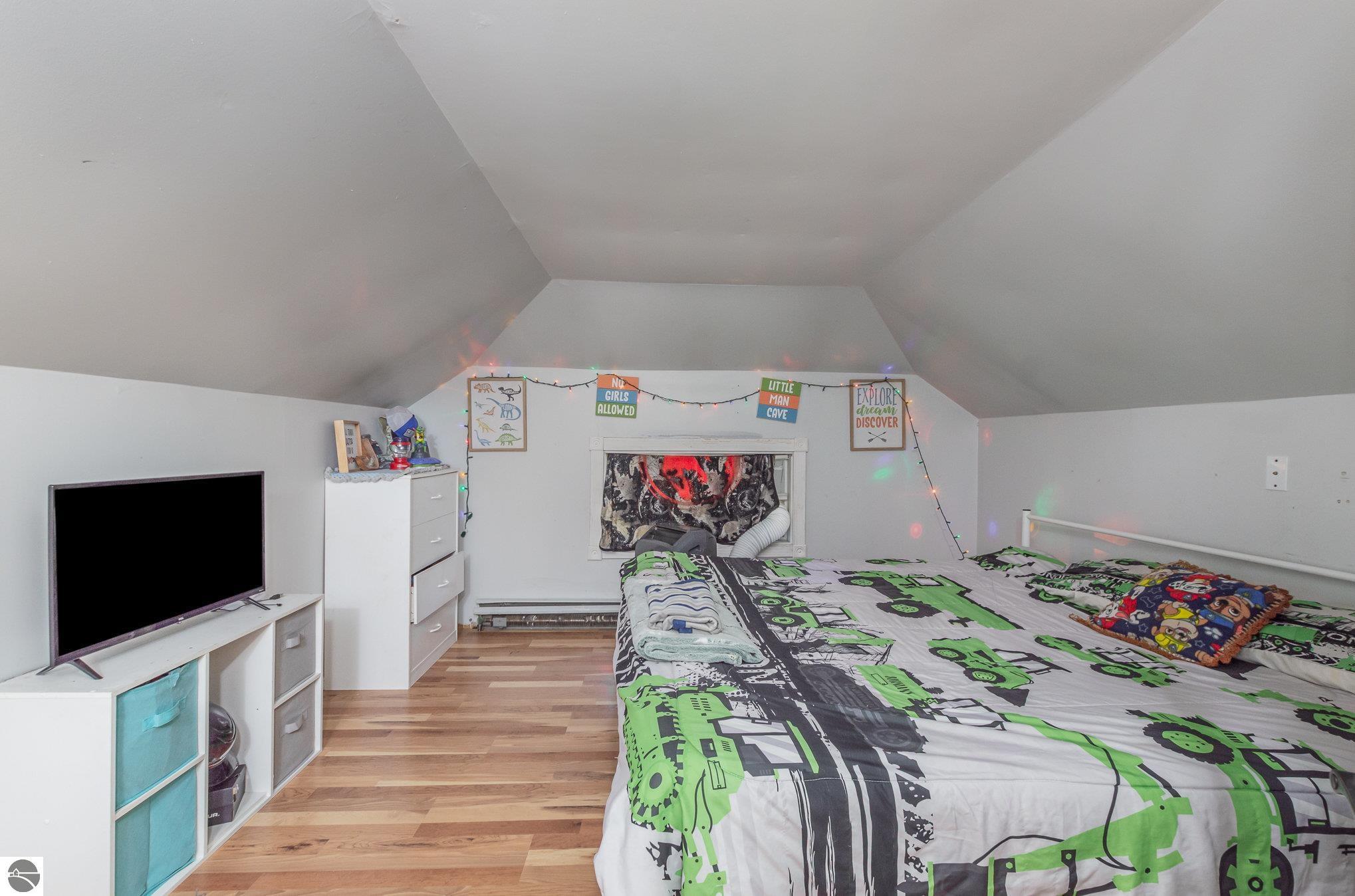134 W Burton Street, Pompeii, MI 48874 — Photo 15