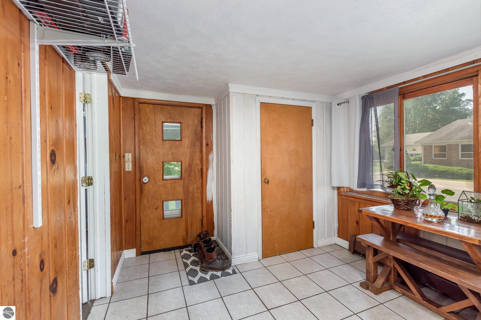 134 W Burton Street, Pompeii, MI 48874 — Photo 20