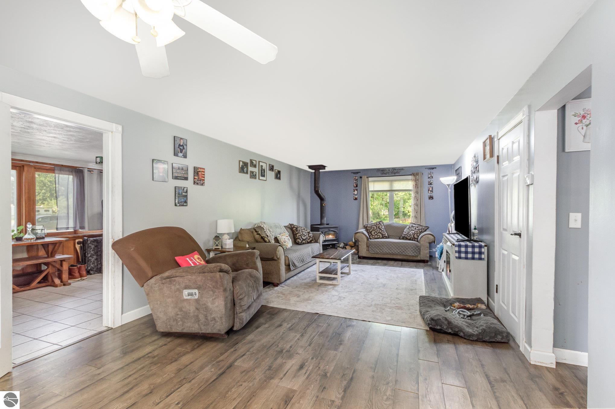 134 W Burton Street, Pompeii, MI 48874 — Photo 9