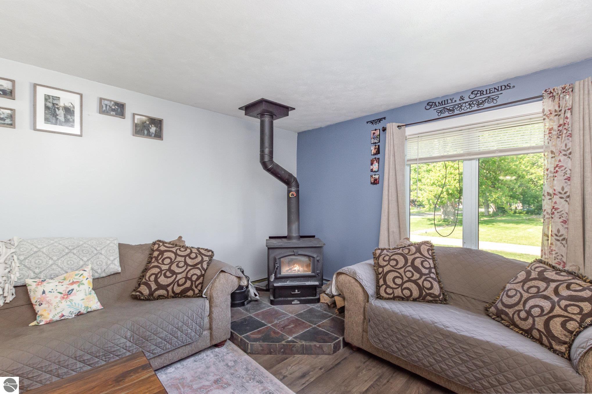 134 W Burton Street, Pompeii, MI 48874 — Photo 10