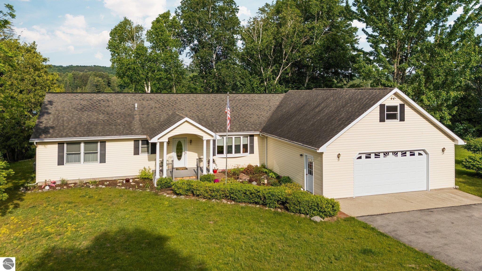 Click to enlarge photo