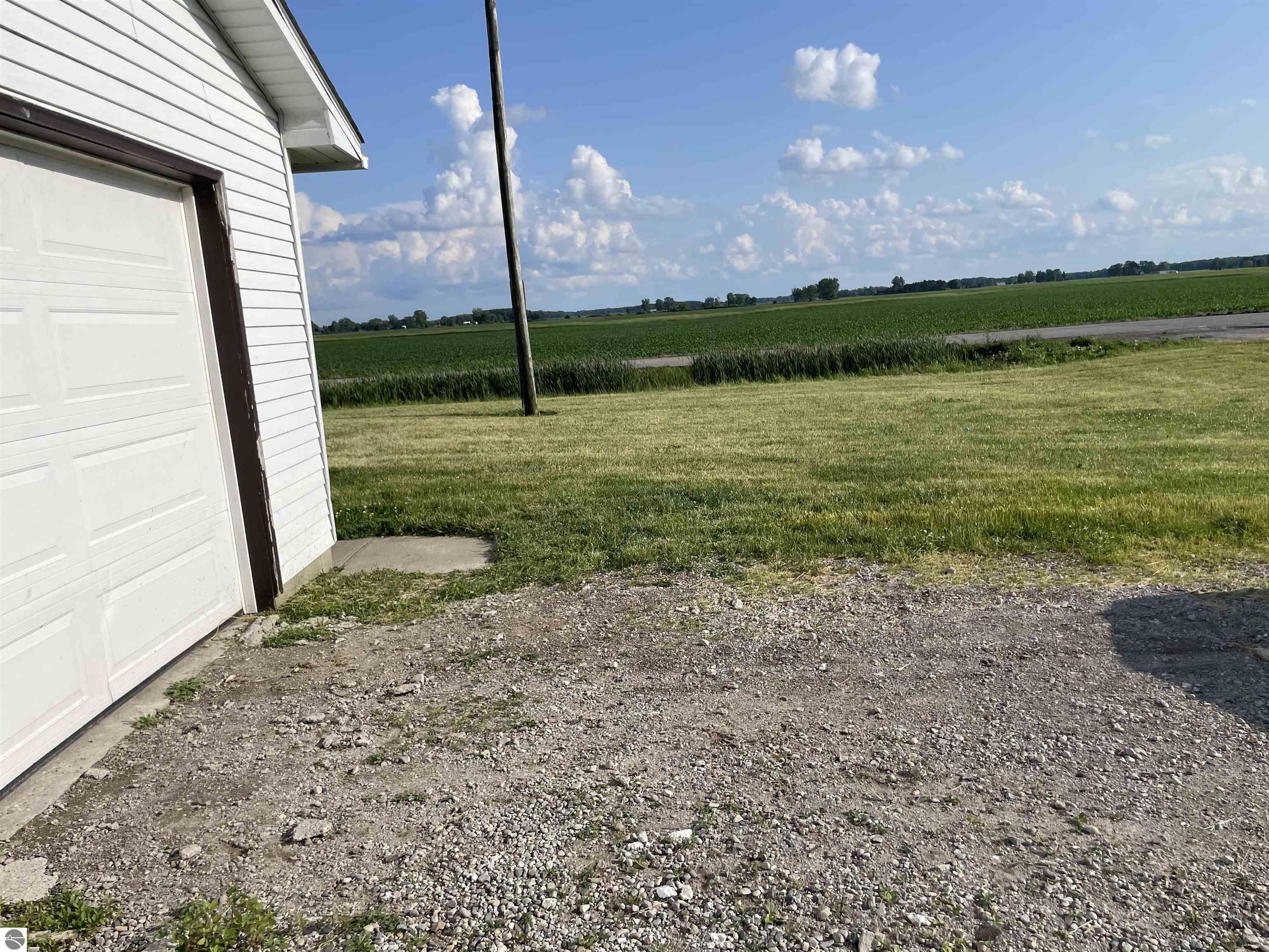 1820 W Townline, Auburn, MI 48611 — Photo 4