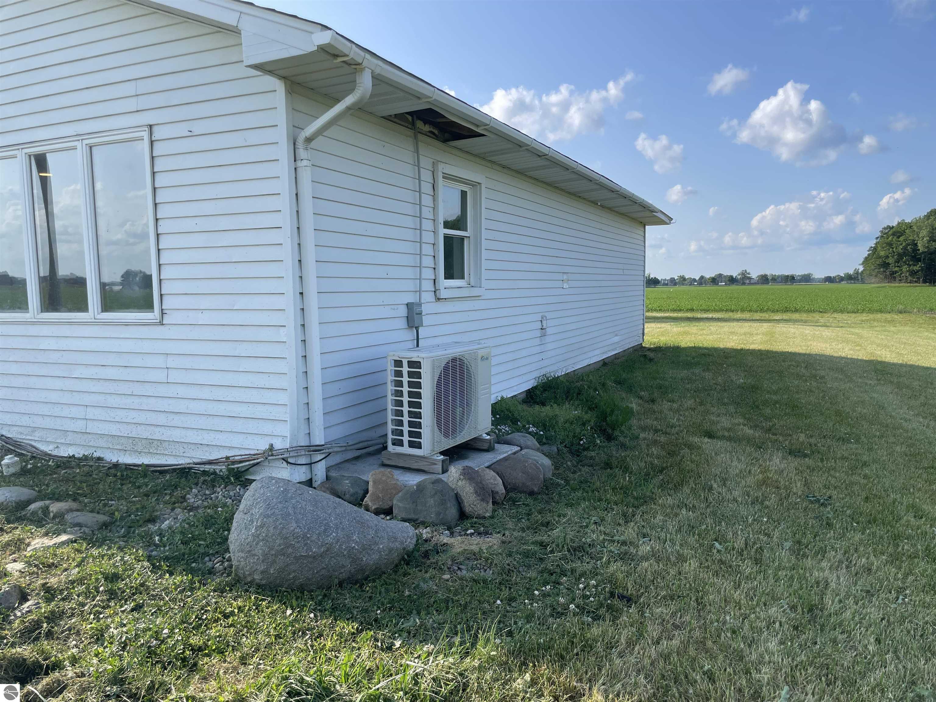 1820 W Townline, Auburn, MI 48611 — Photo 7