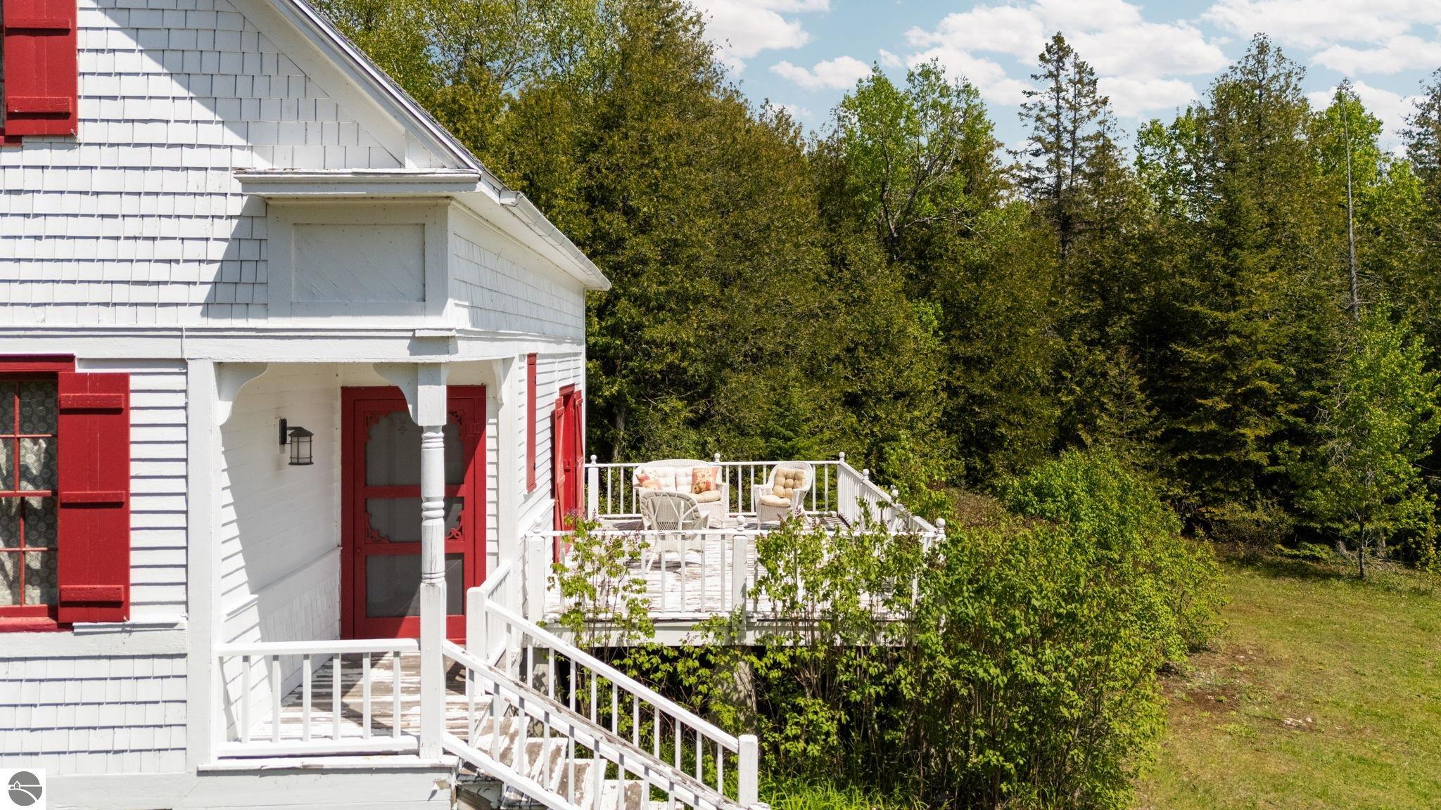 Click to enlarge photo