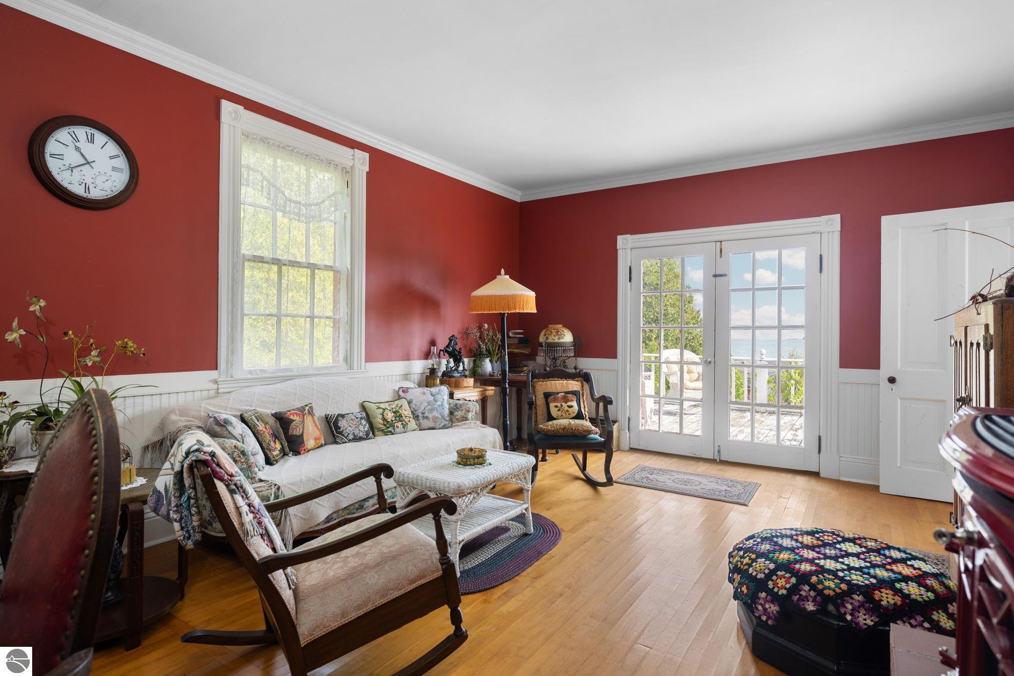 Click to enlarge photo