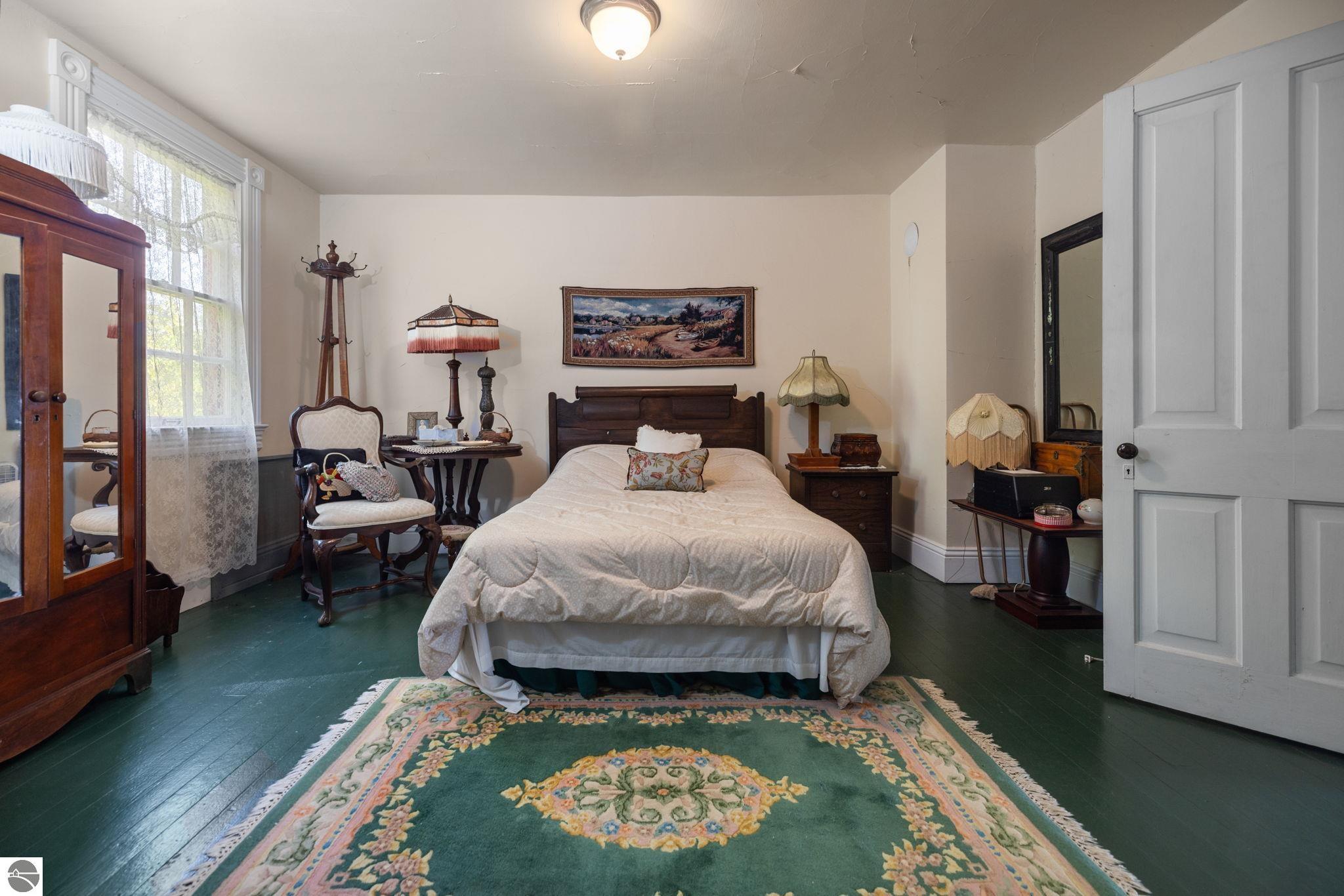 Click to enlarge photo