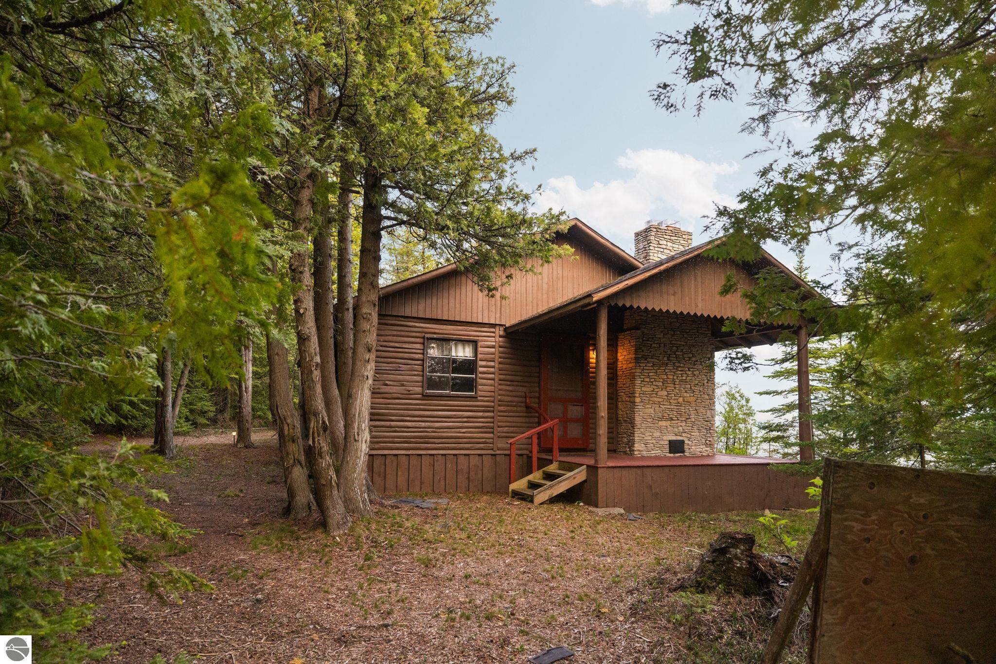 Click to enlarge photo