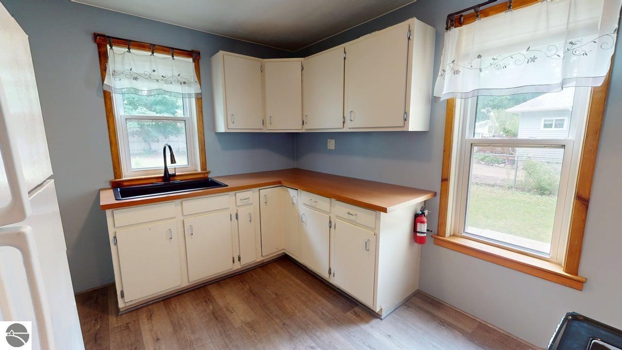 206 W State Street, Clare, MI 48617 — Photo 11