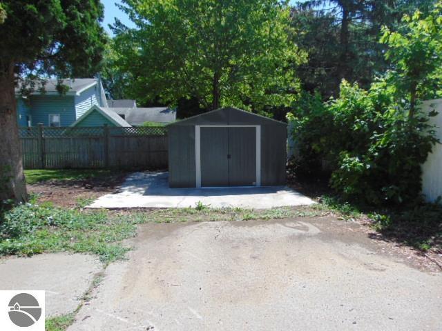 105 S Gwinner Street, Ithaca, MI 48847 — Photo 3