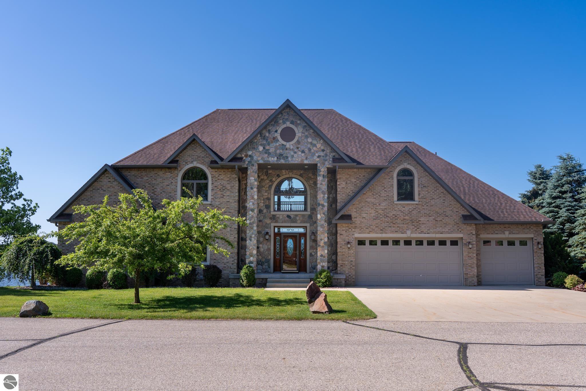 Click to enlarge photo