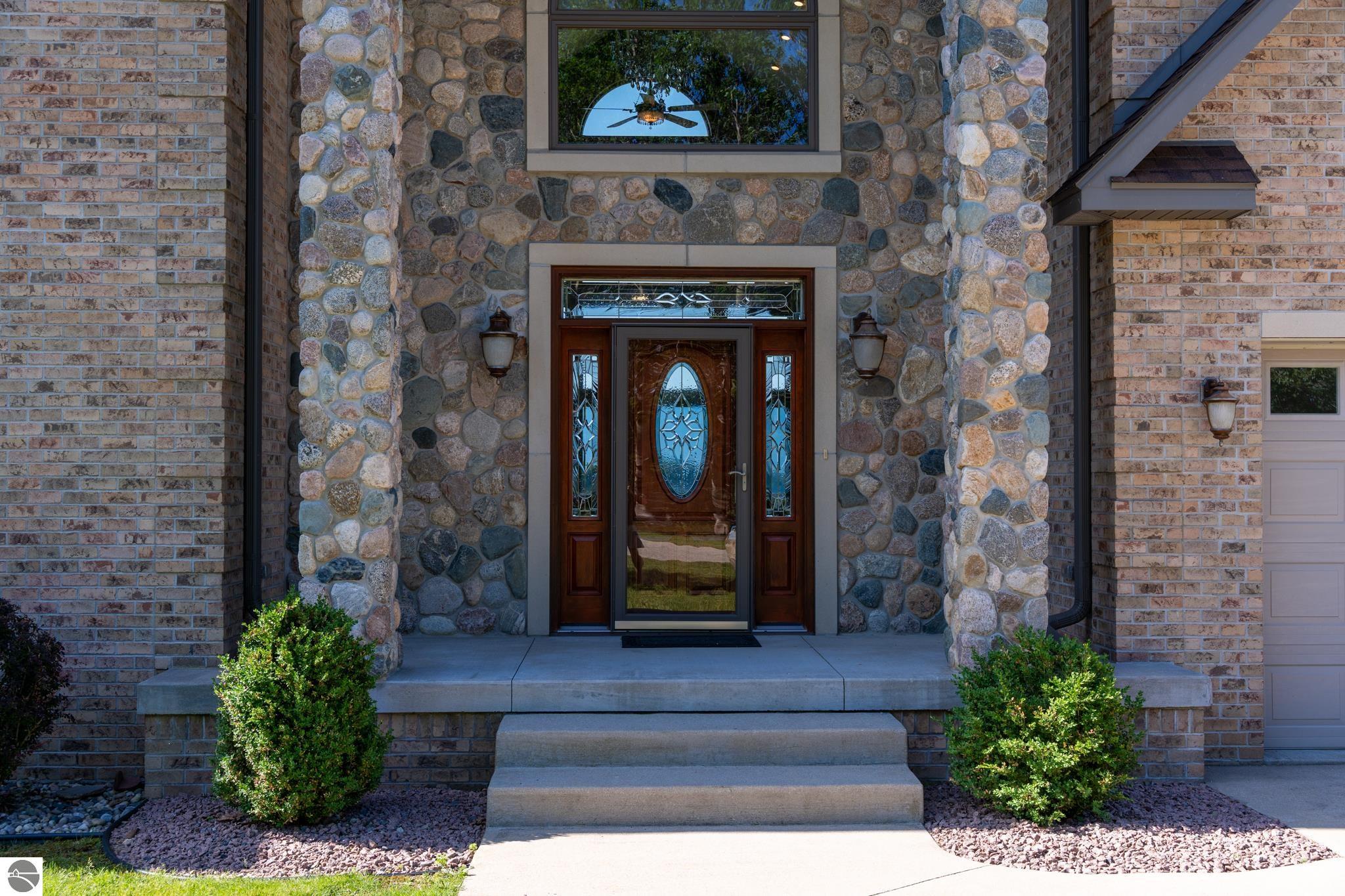 Click to enlarge photo