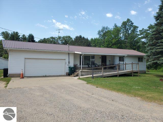 2208 Sanderson, Prescott, MI 48756 — front exterior