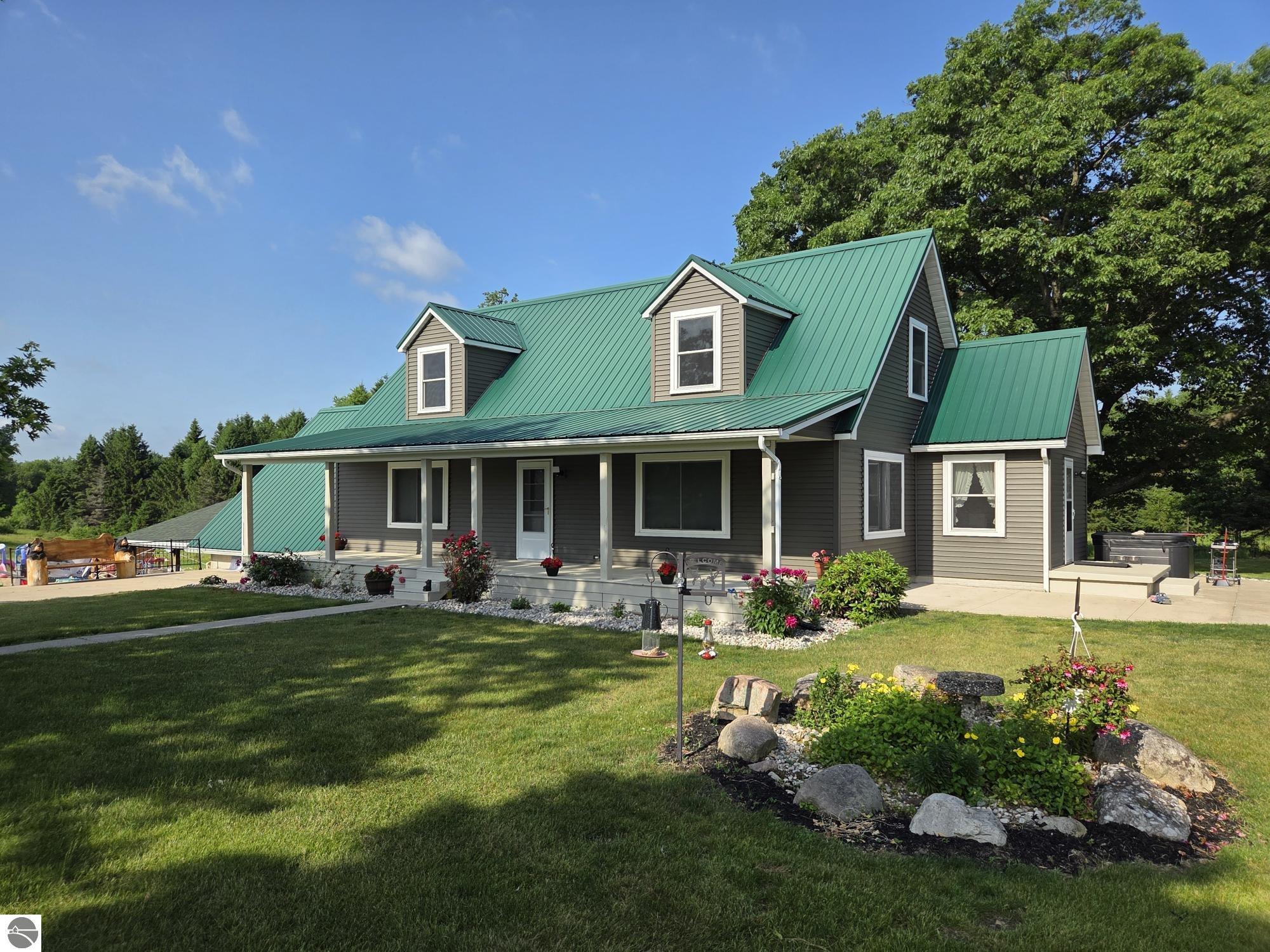14123 30th Avenue, Remus, MI 49340 — front exterior