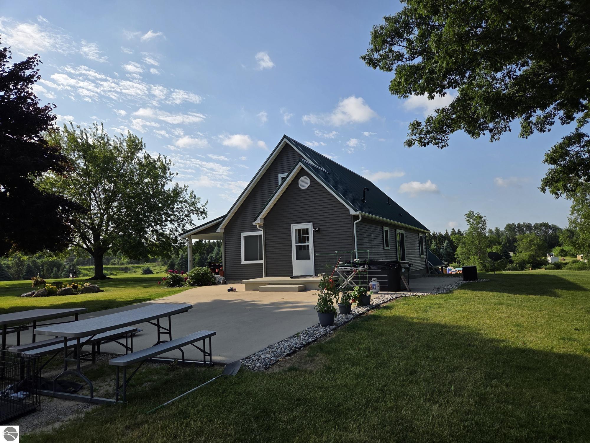 14123 30th Avenue, Remus, MI 49340 — Photo 8