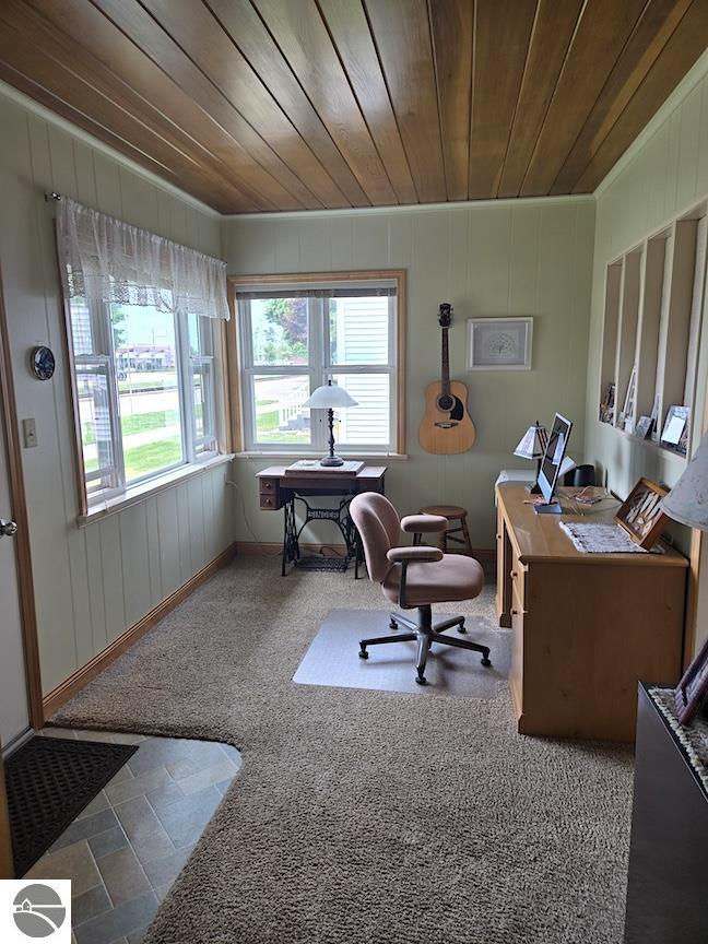 705 E Bay Street, East Tawas, MI 48730 — Photo 2
