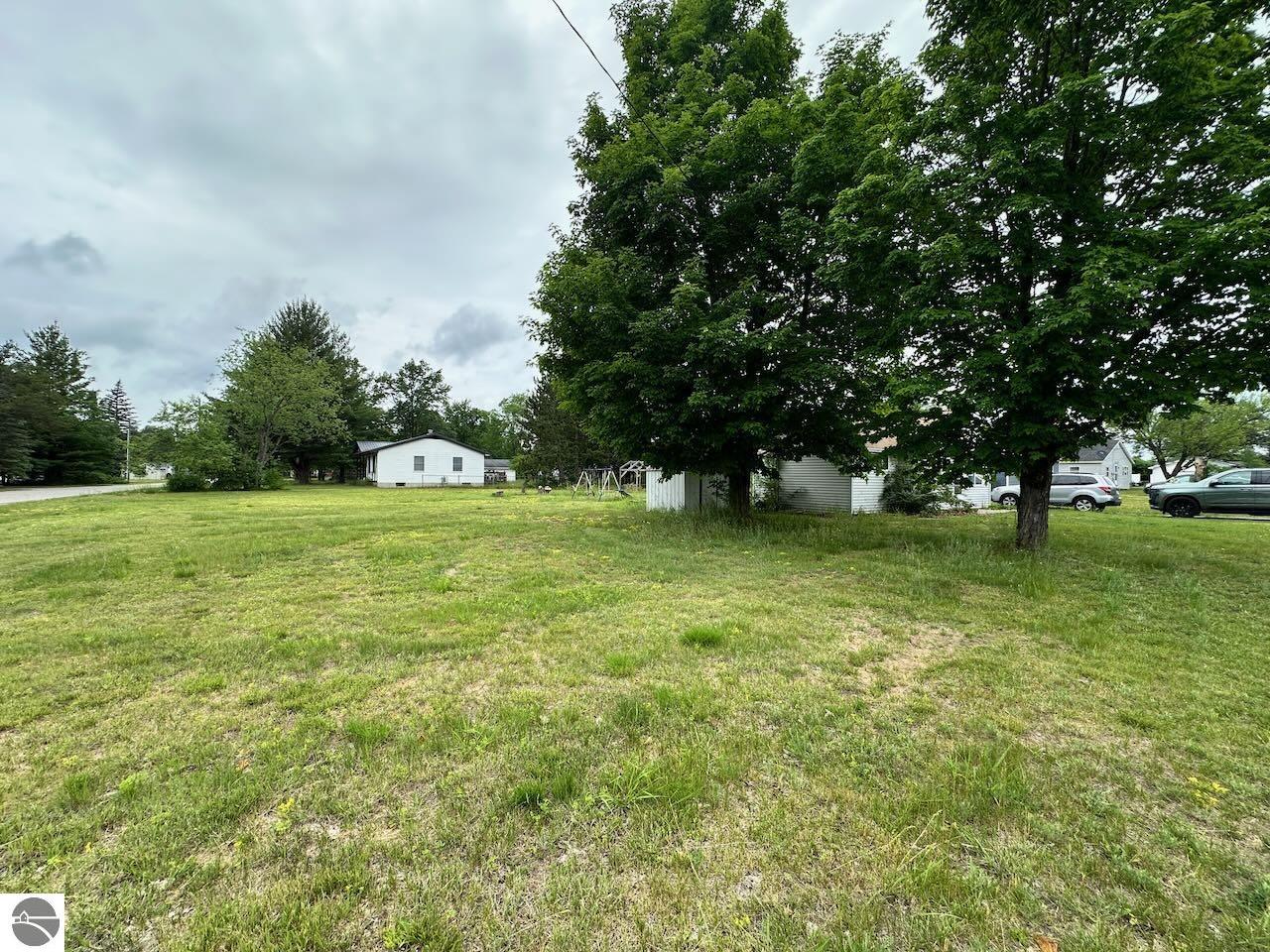605 N Cherry Street, Kalkaska, MI 49646 — Photo 23