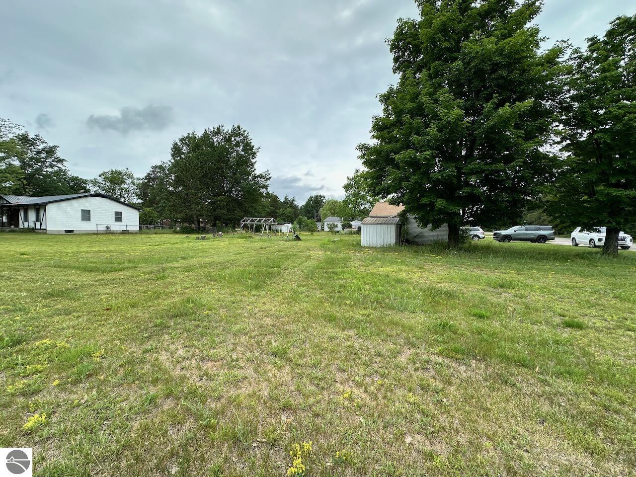 605 N Cherry Street, Kalkaska, MI 49646 — Photo 24