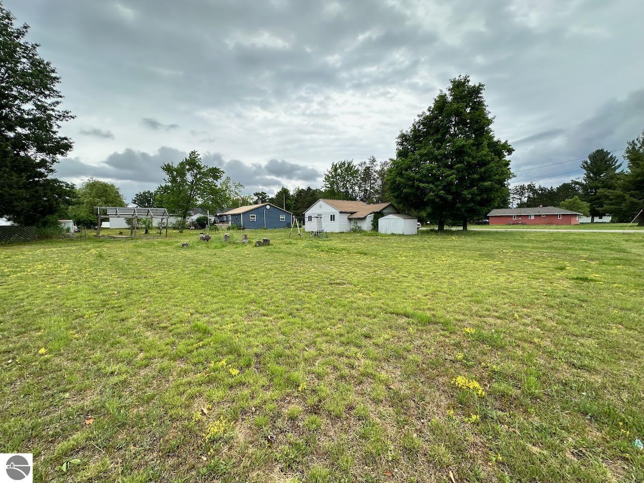 605 N Cherry Street, Kalkaska, MI 49646 — Photo 25