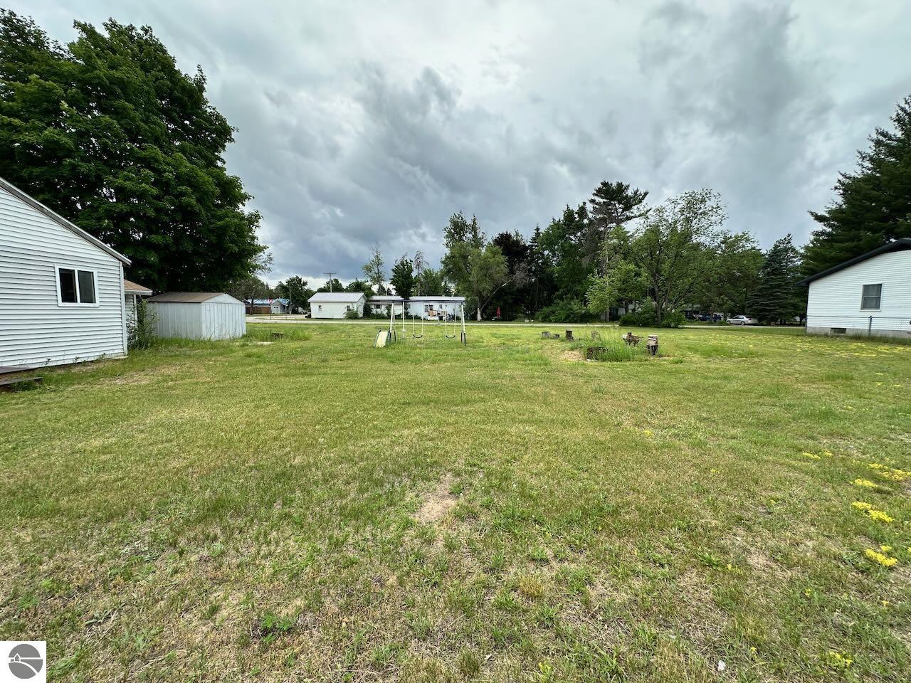 605 N Cherry Street, Kalkaska, MI 49646 — Photo 29