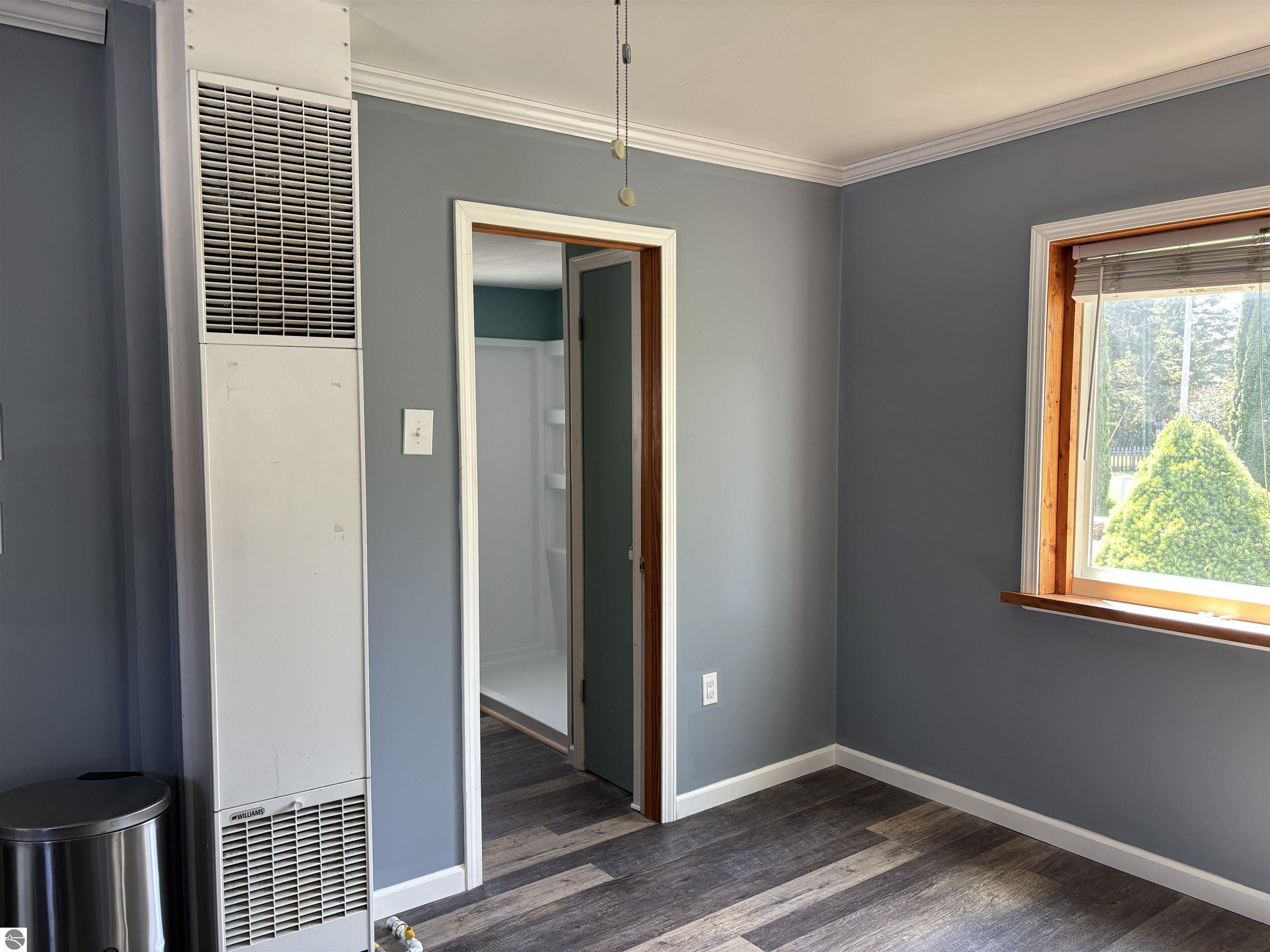 202 Evans Street, East Tawas, MI 48730 — Photo 10
