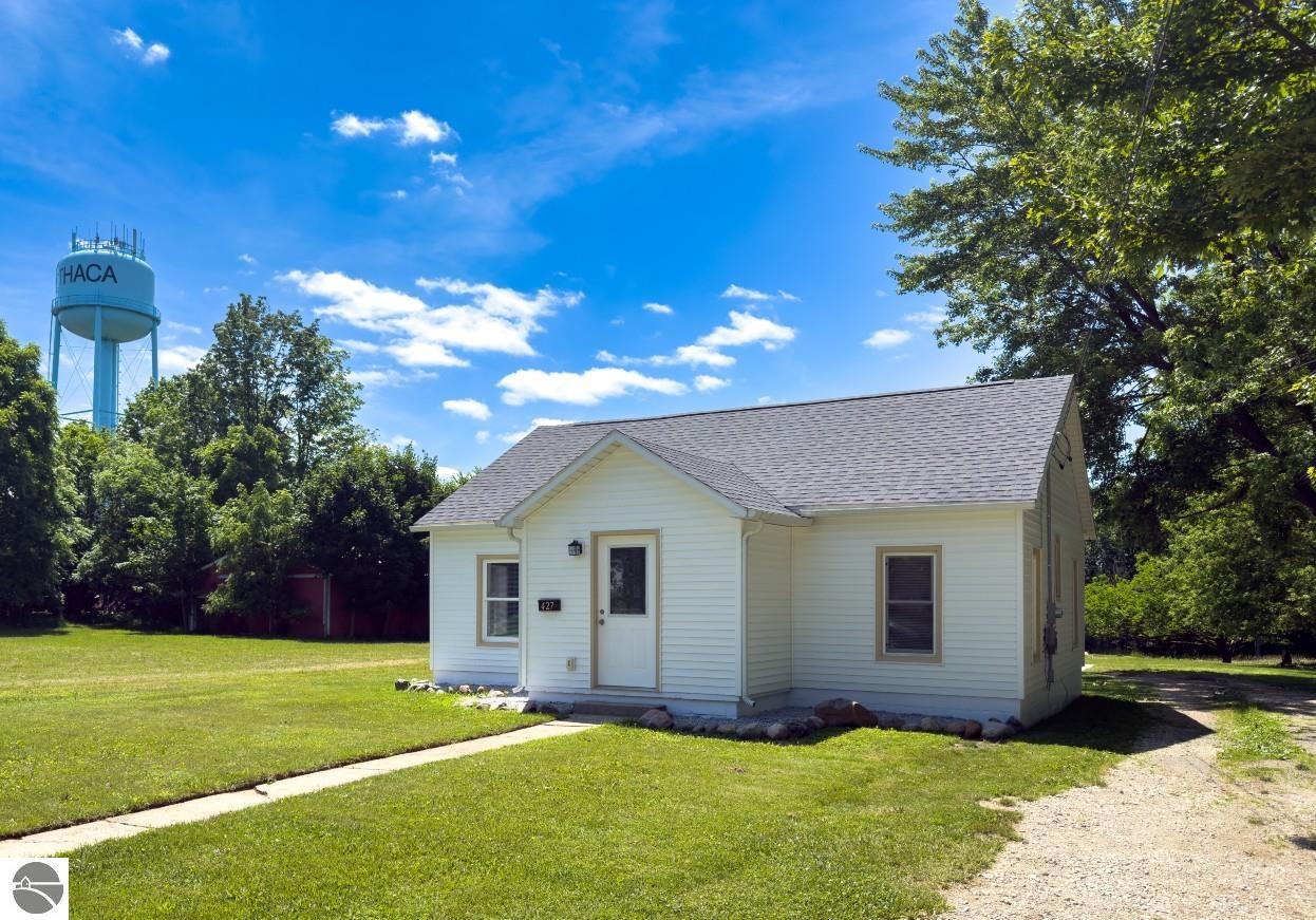 427 N Elm, Ithaca, MI 48847 — Photo 2