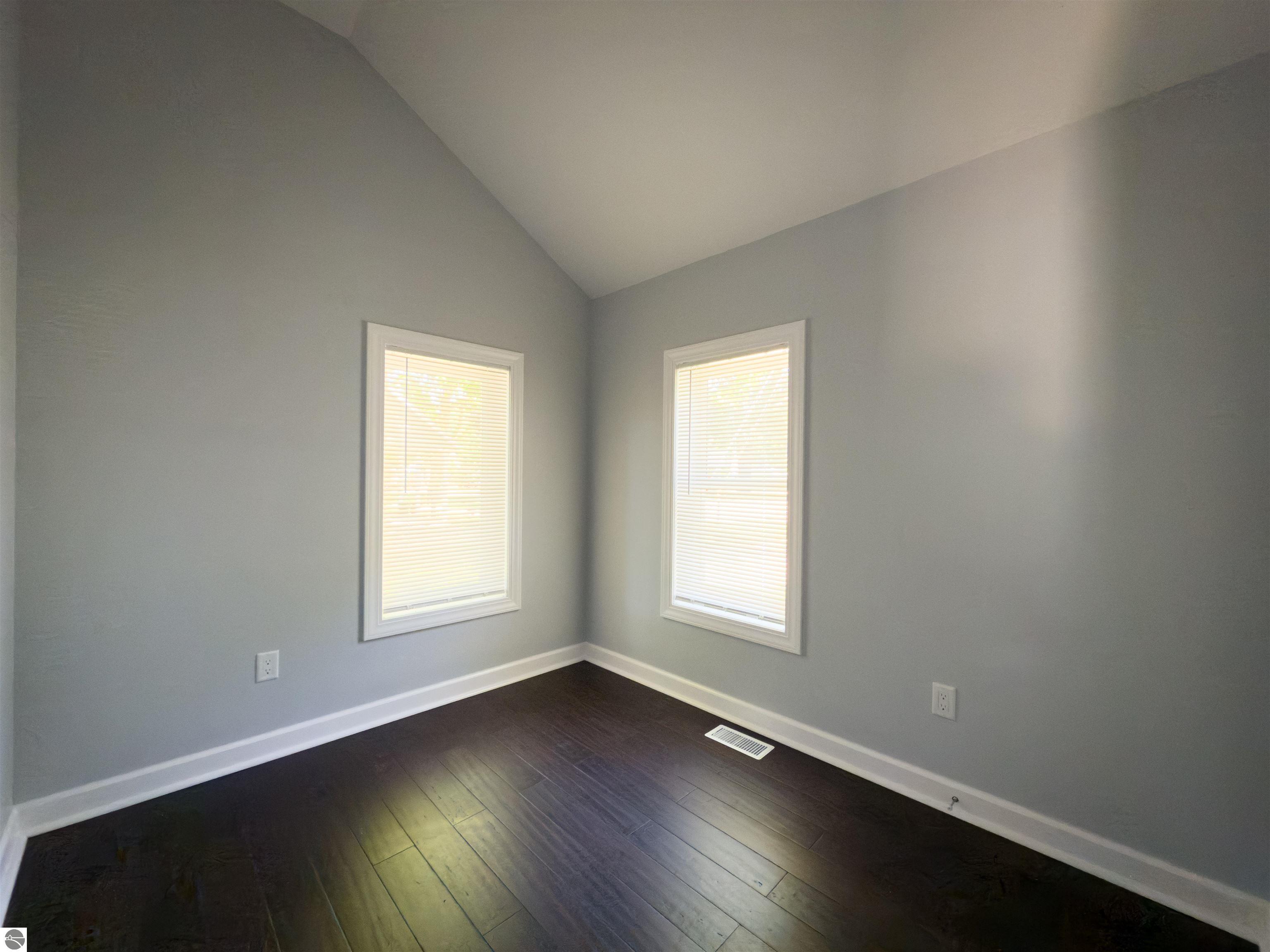 427 N Elm, Ithaca, MI 48847 — Photo 12