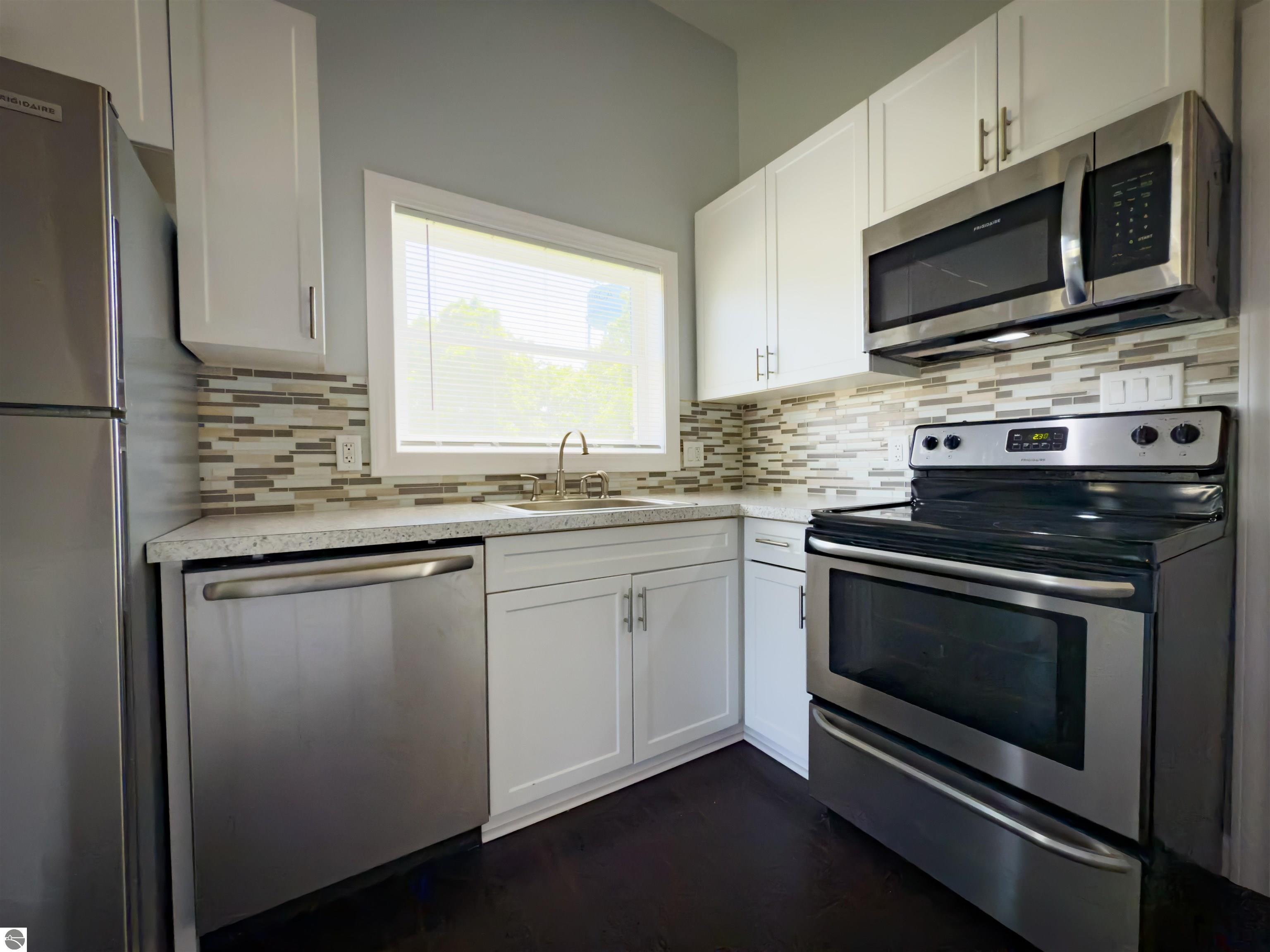 427 N Elm, Ithaca, MI 48847 — Photo 6