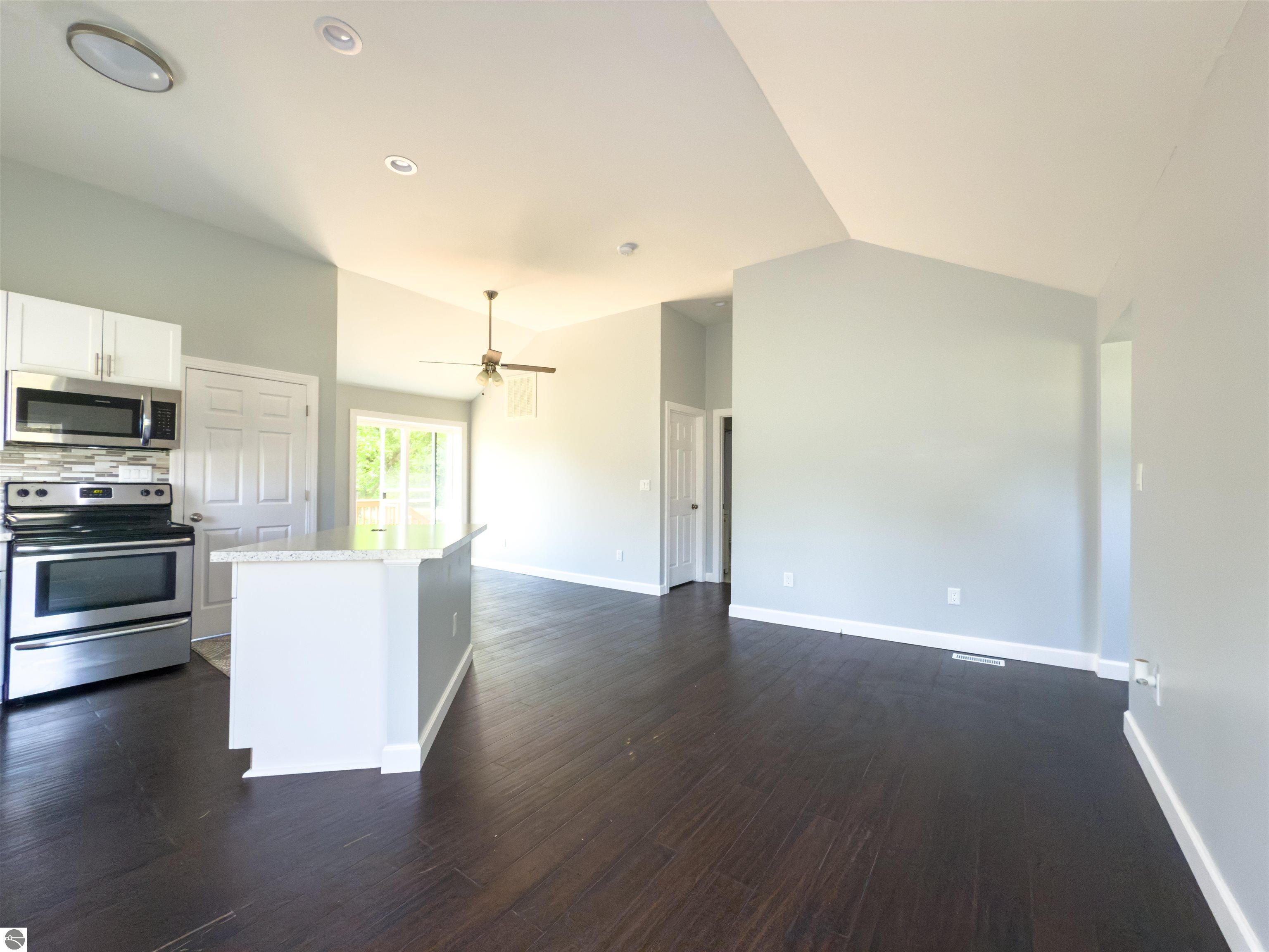 427 N Elm, Ithaca, MI 48847 — Photo 7