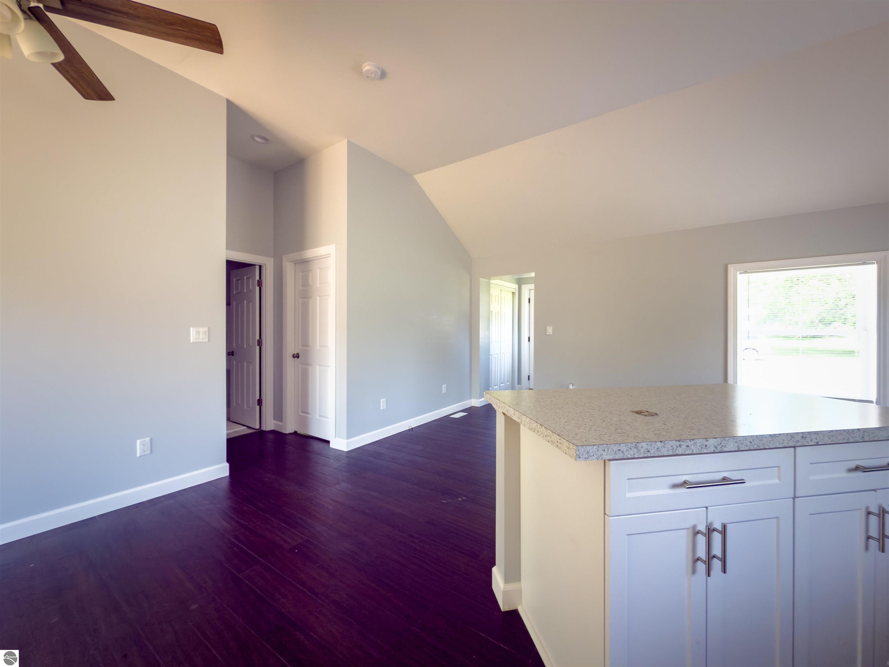 427 N Elm, Ithaca, MI 48847 — Photo 8
