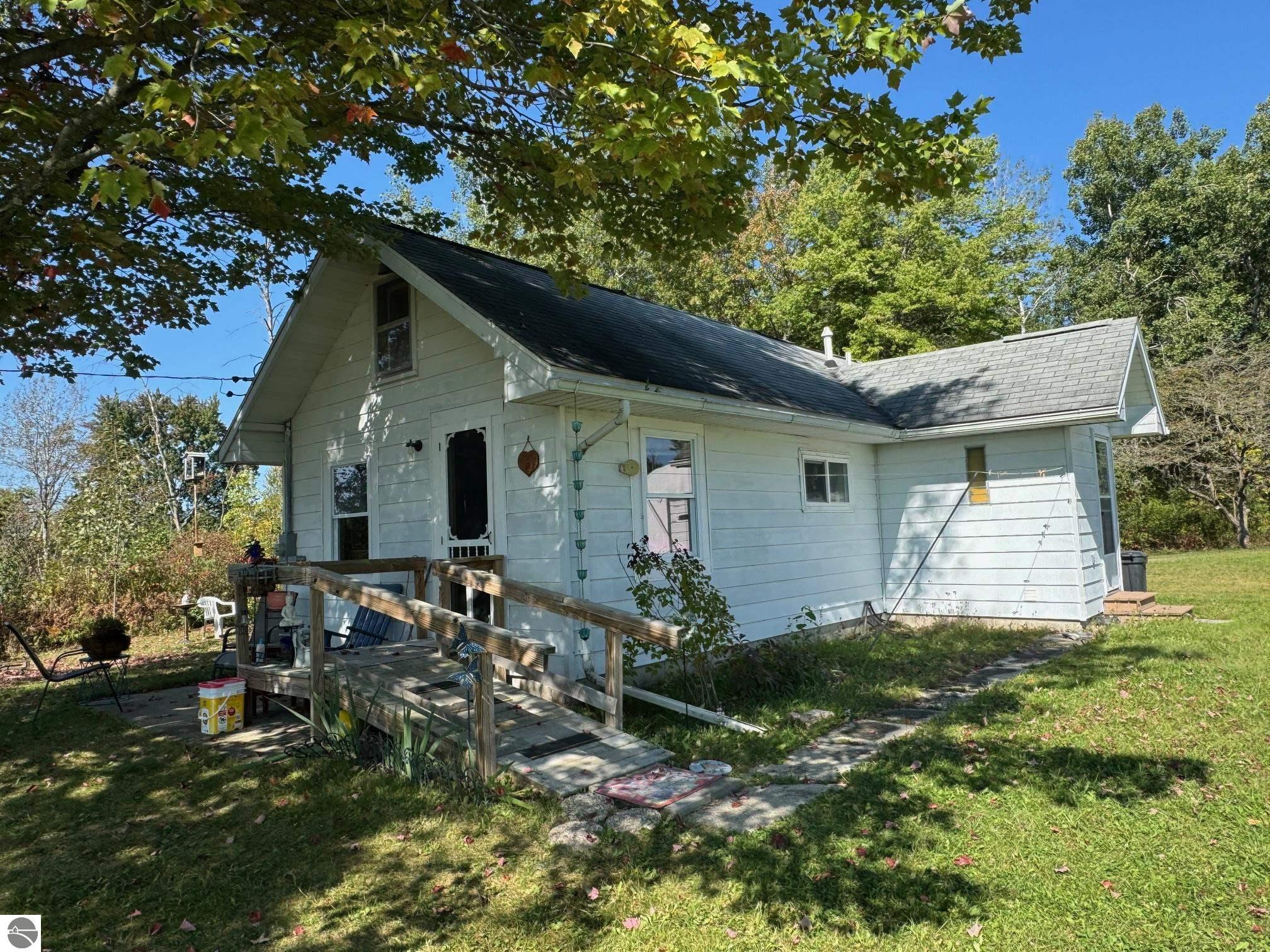 5389 E M-55, Prescott, MI 48756 — front exterior