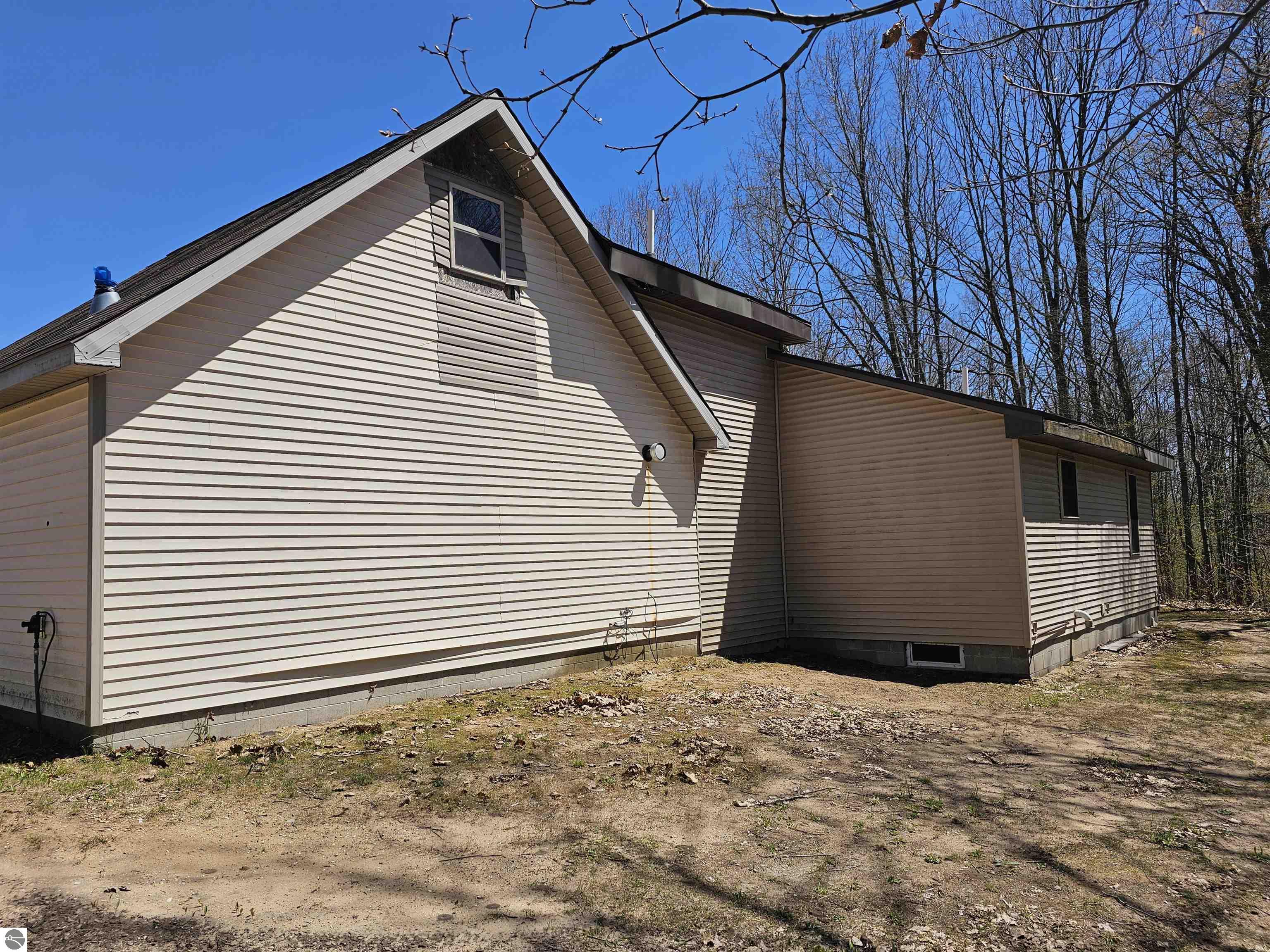 3815 N 3 1/2 Road, Mesick, MI 49668 — Photo 27