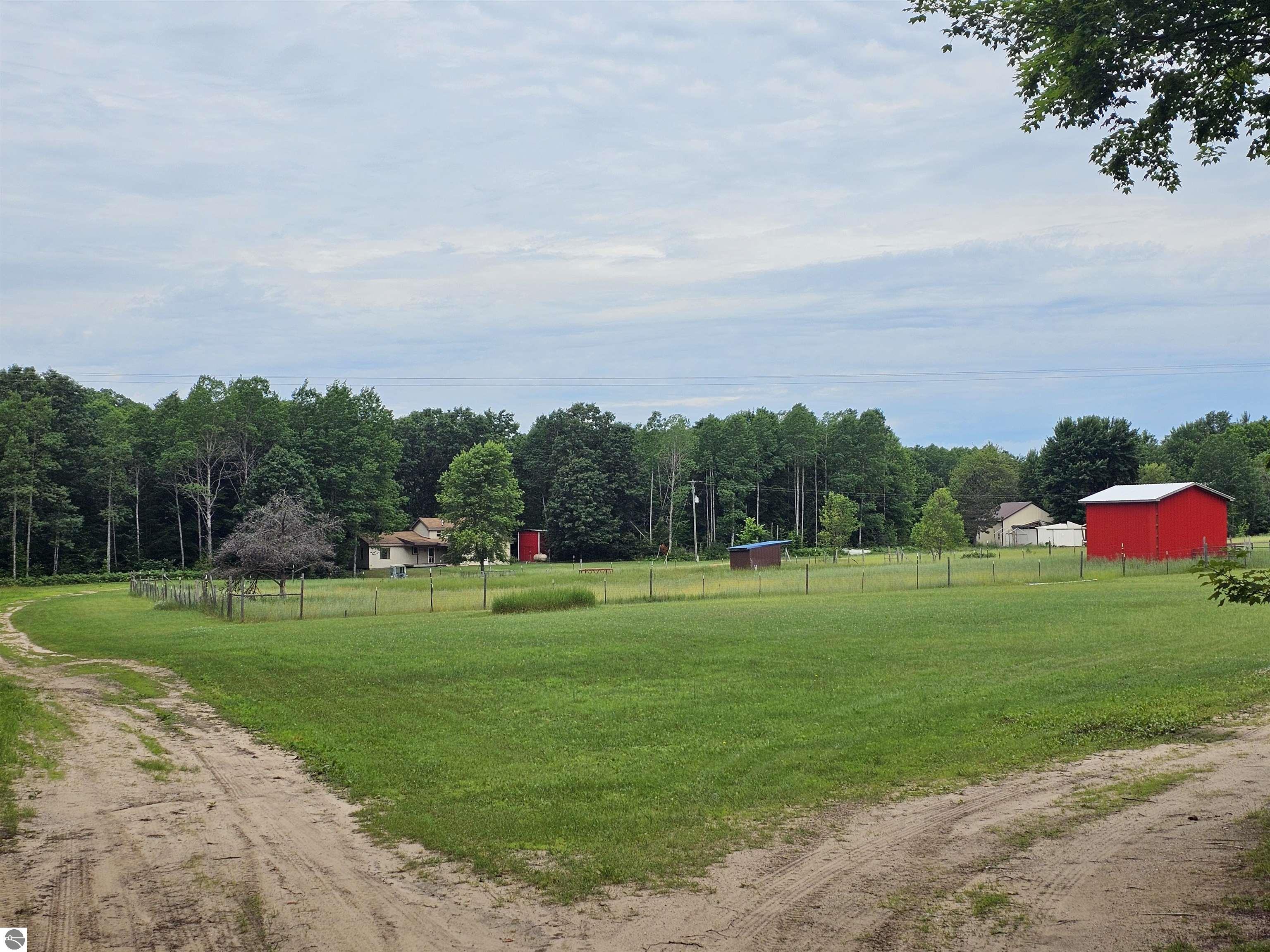 3815 N 3 1/2 Road, Mesick, MI 49668 — Photo 38