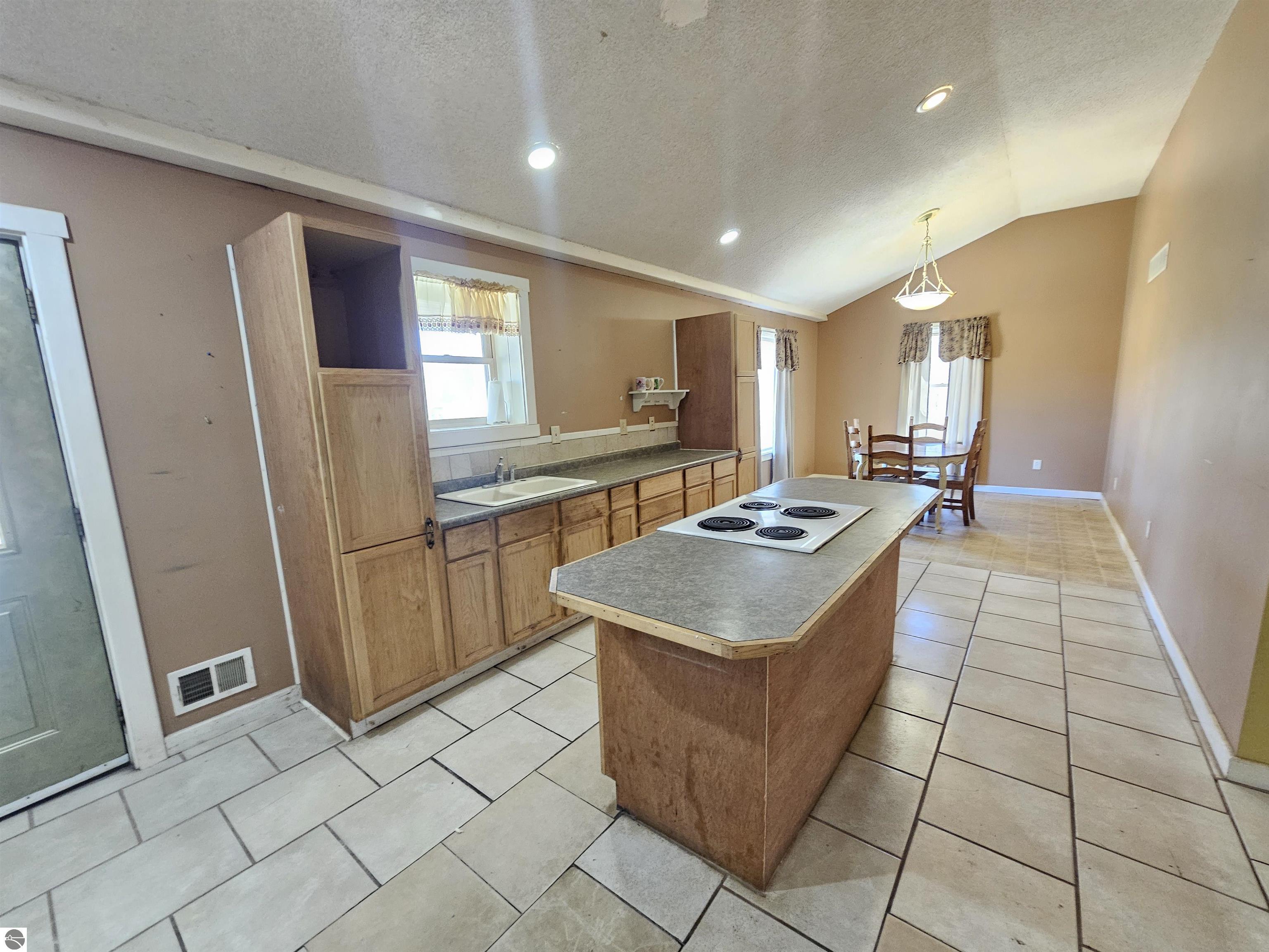 3815 N 3 1/2 Road, Mesick, MI 49668 — Photo 8