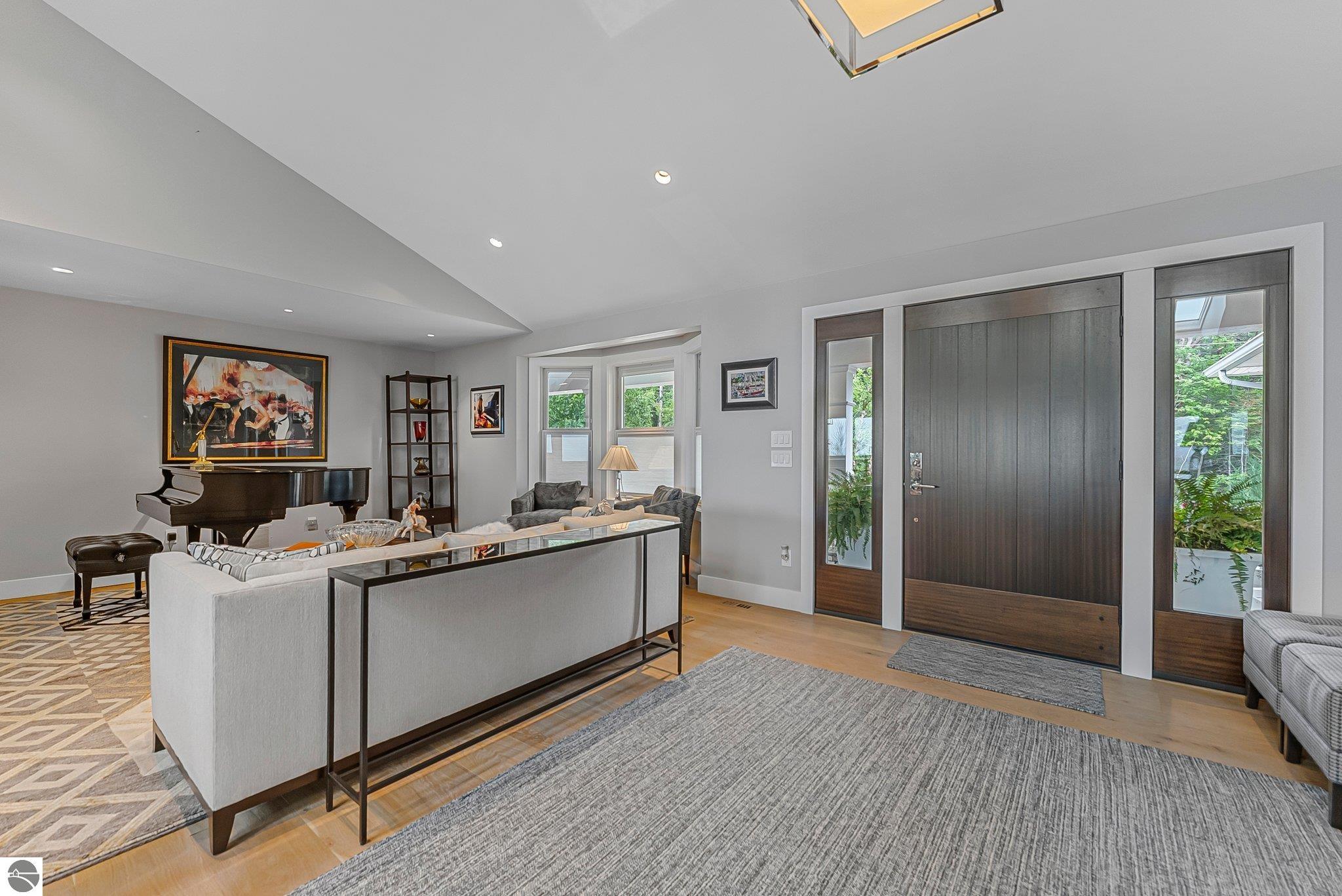 Click to enlarge photo