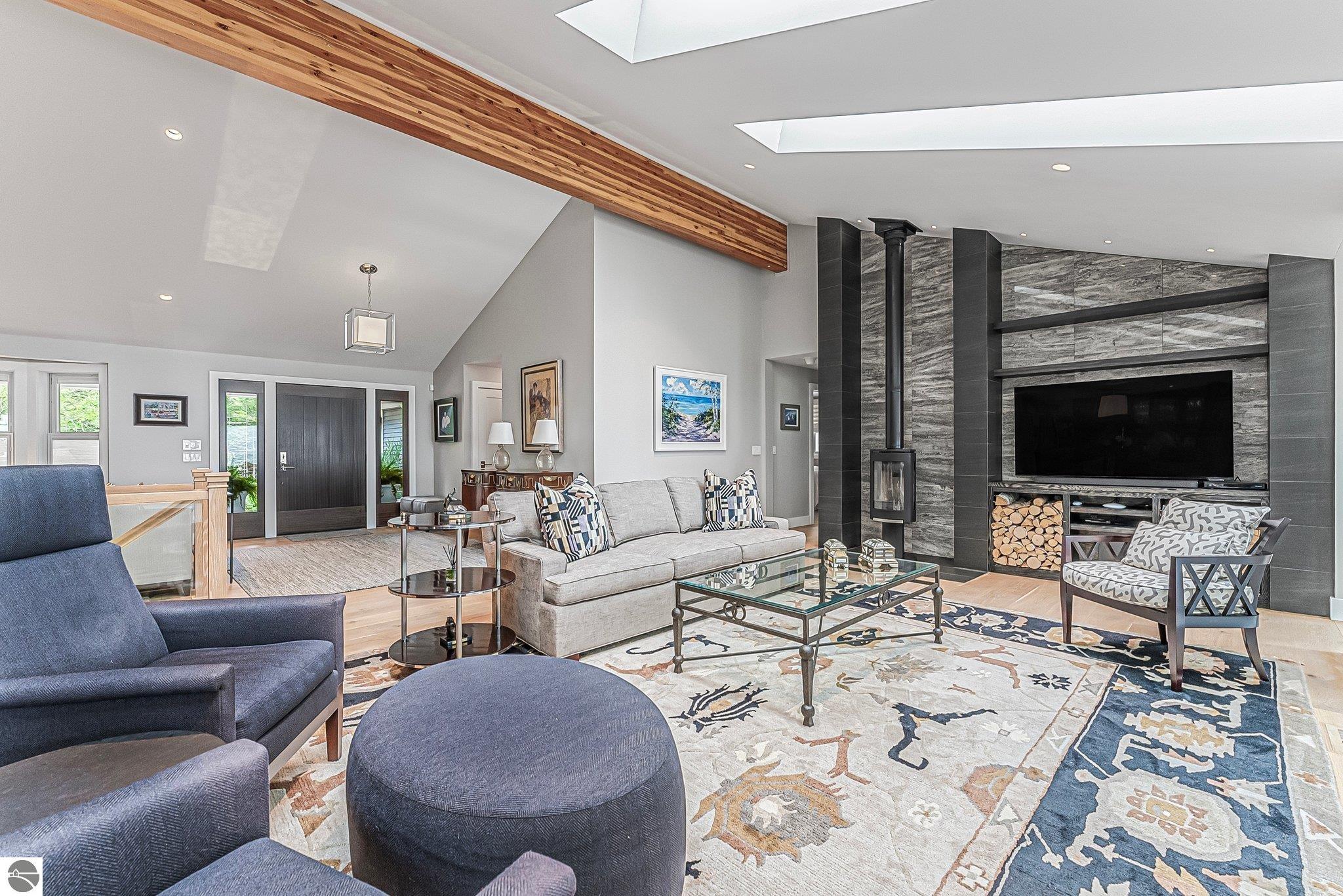 Click to enlarge photo