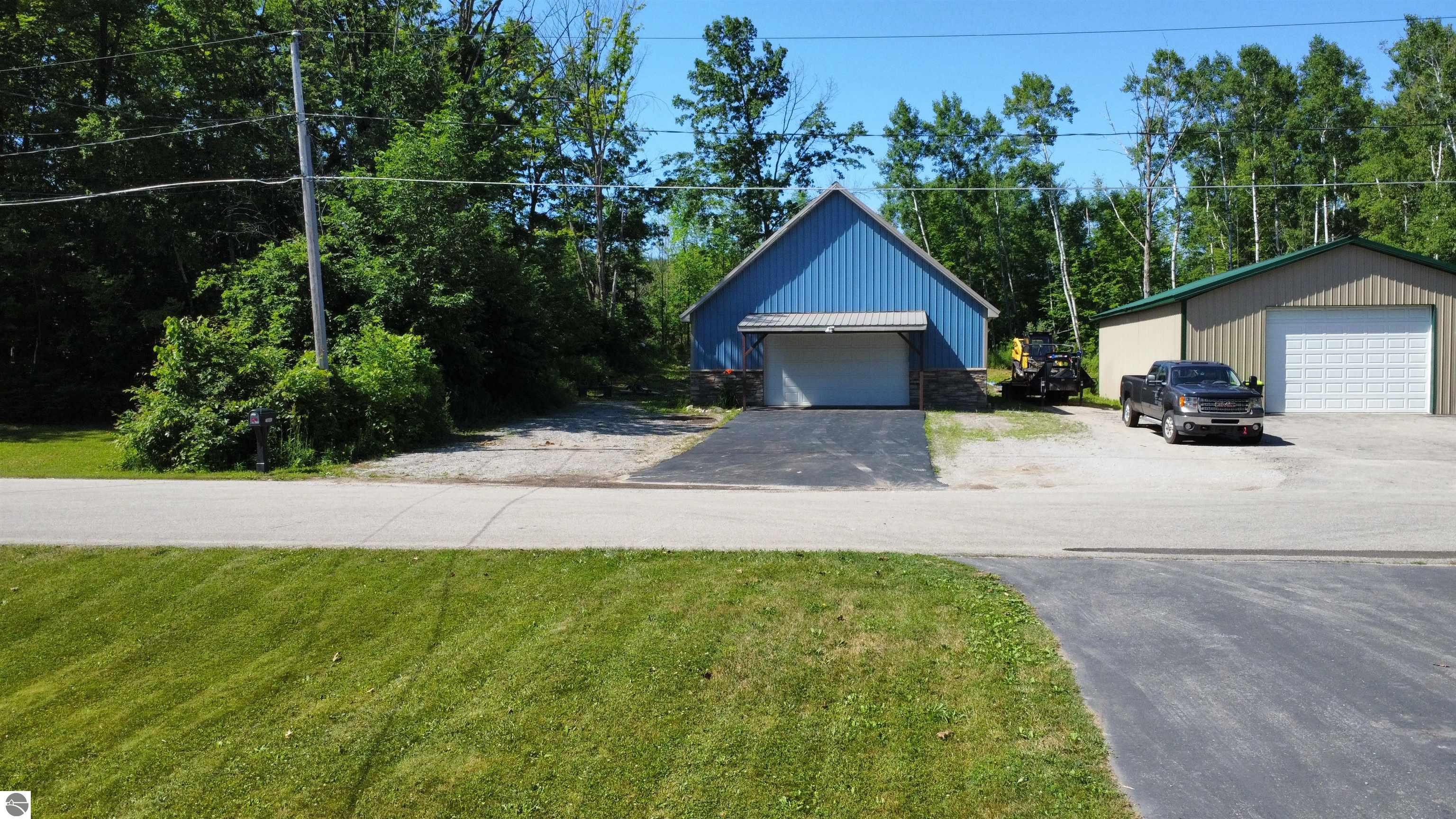 7851 White Birch Drive, Farwell, MI 48622 — Photo 13