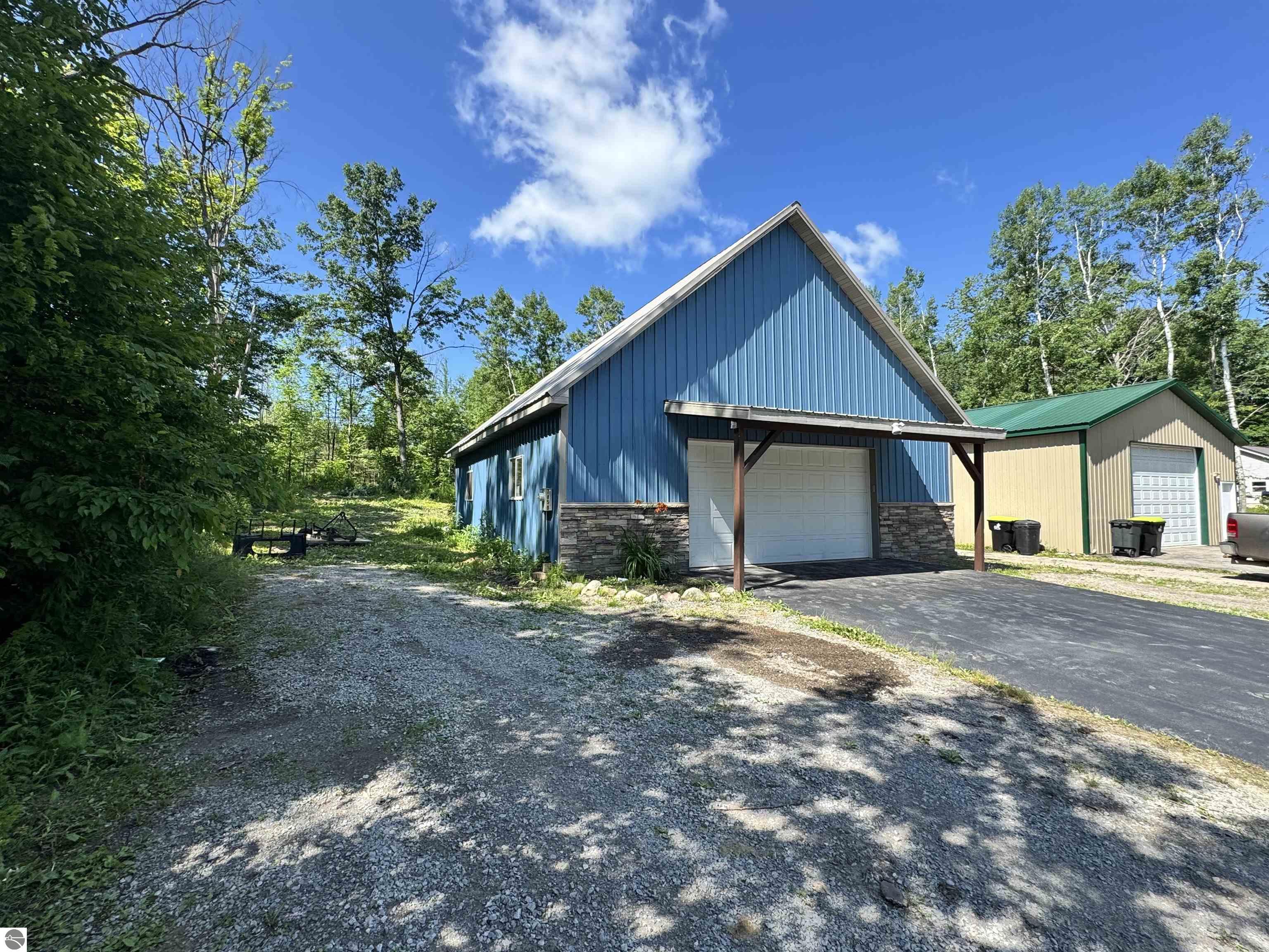 7851 White Birch Drive, Farwell, MI 48622 — Photo 14