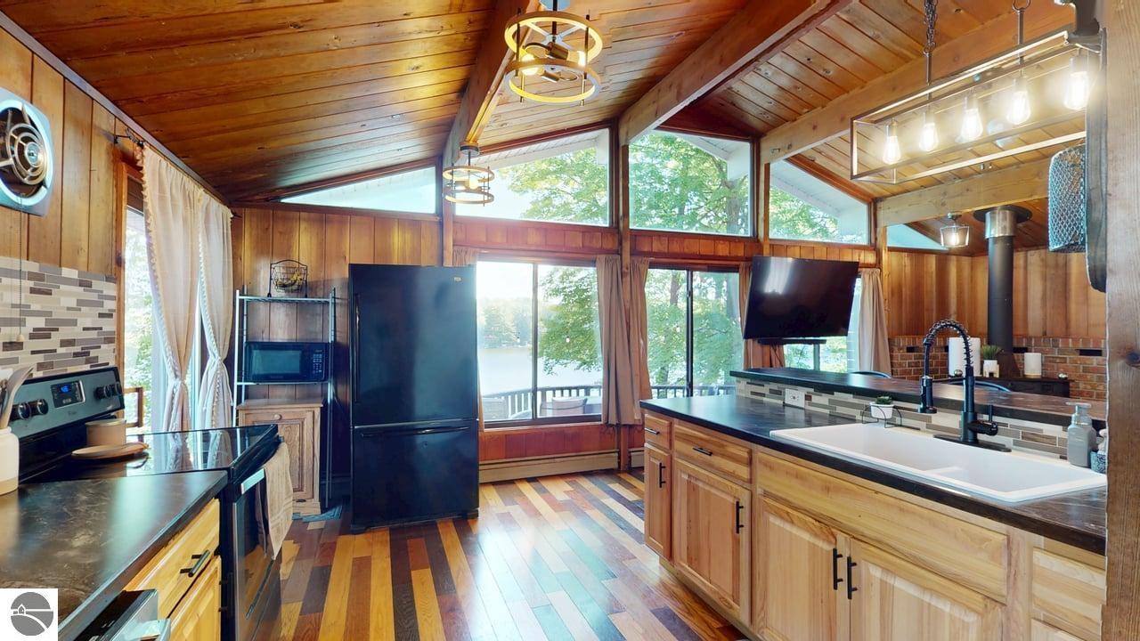 7851 White Birch Drive, Farwell, MI 48622 — Photo 21