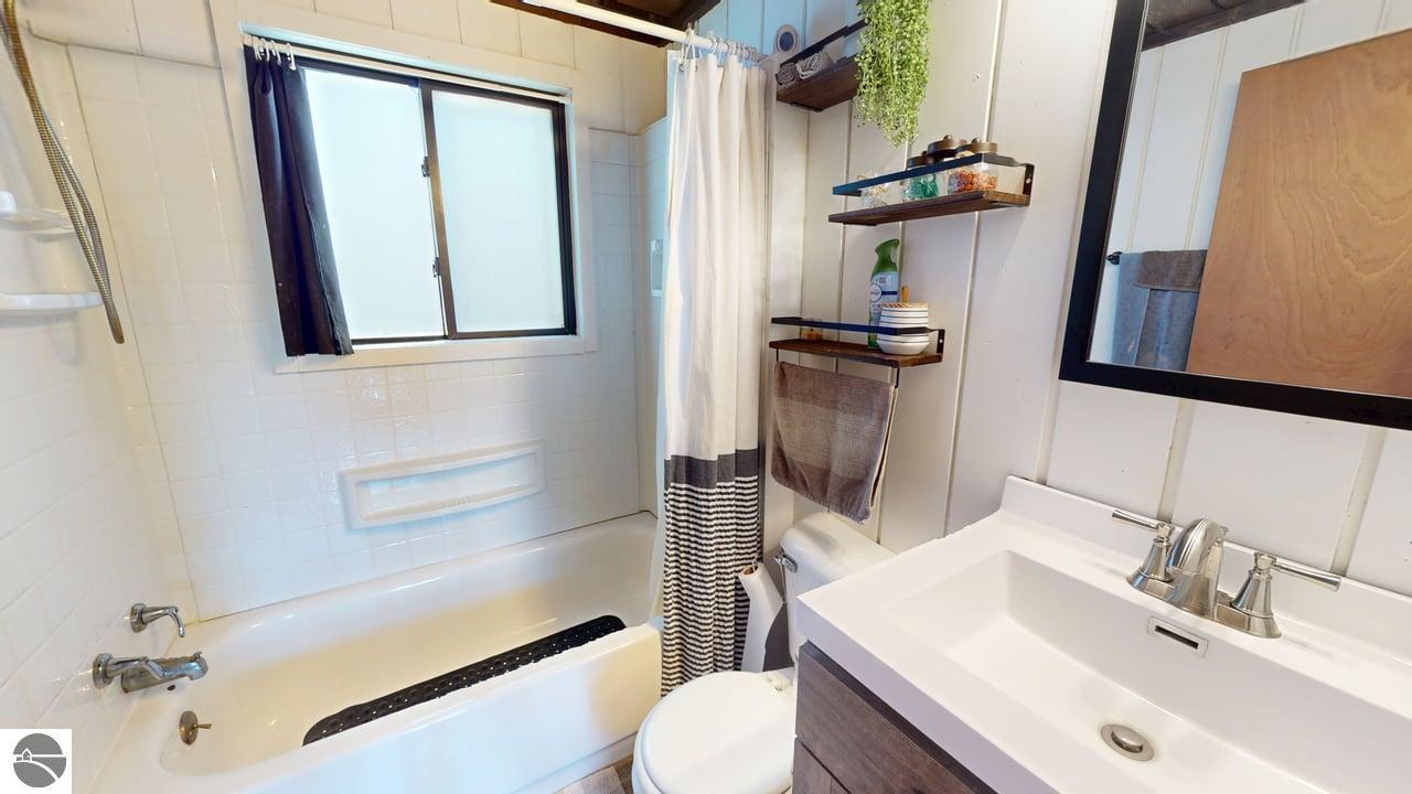 7851 White Birch Drive, Farwell, MI 48622 — Photo 26