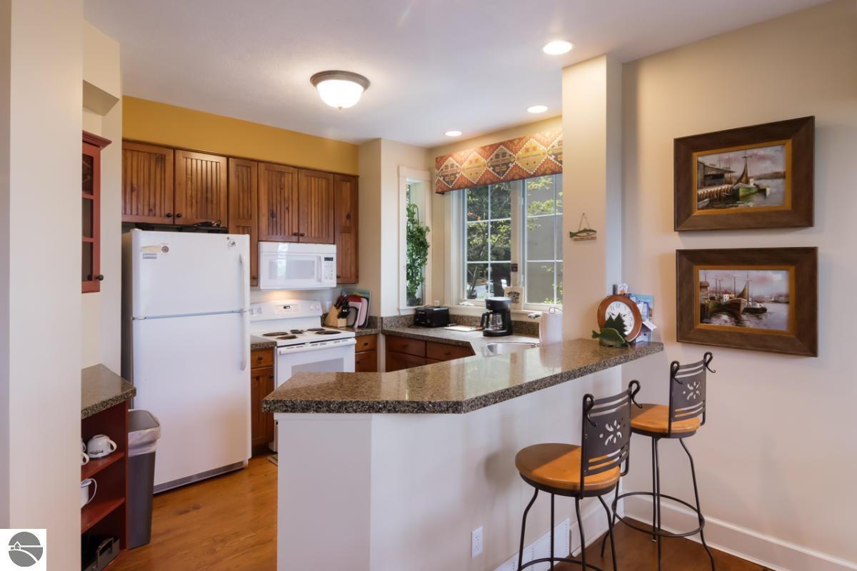 2G Fish House, Glen Arbor, MI 49636 — Photo 5