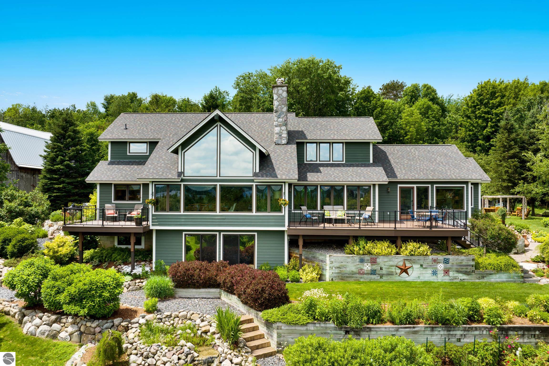 6730 S Glazier Beach Drive, Cedar, MI 49621 — Photo 47