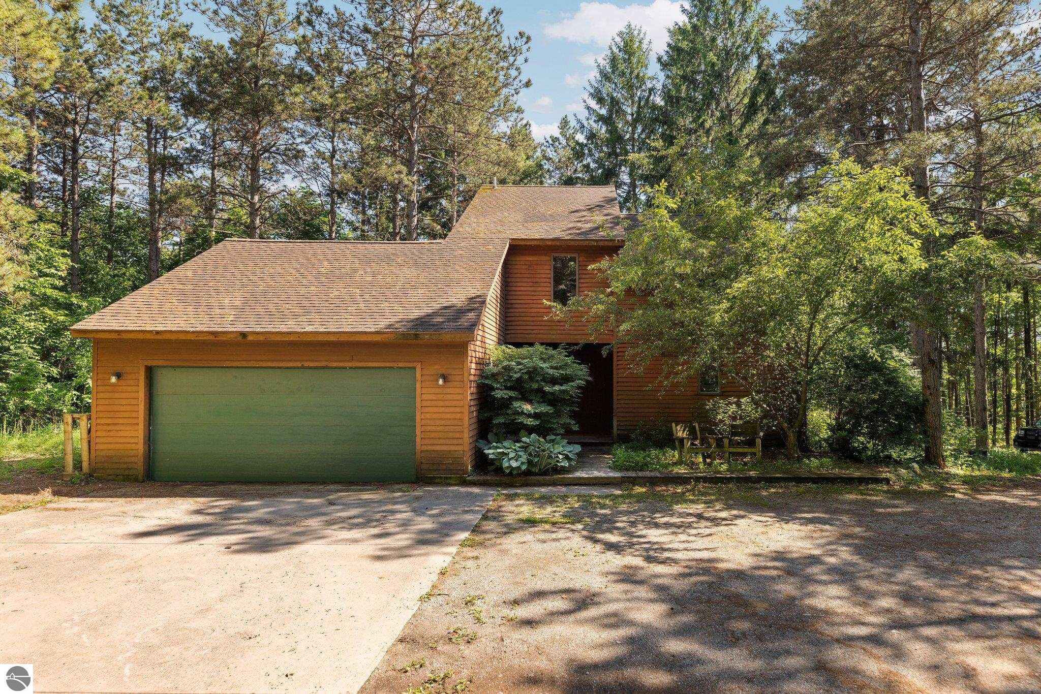 12271 E Woolsey Lake Road, Northport, MI 49670 — Photo 2