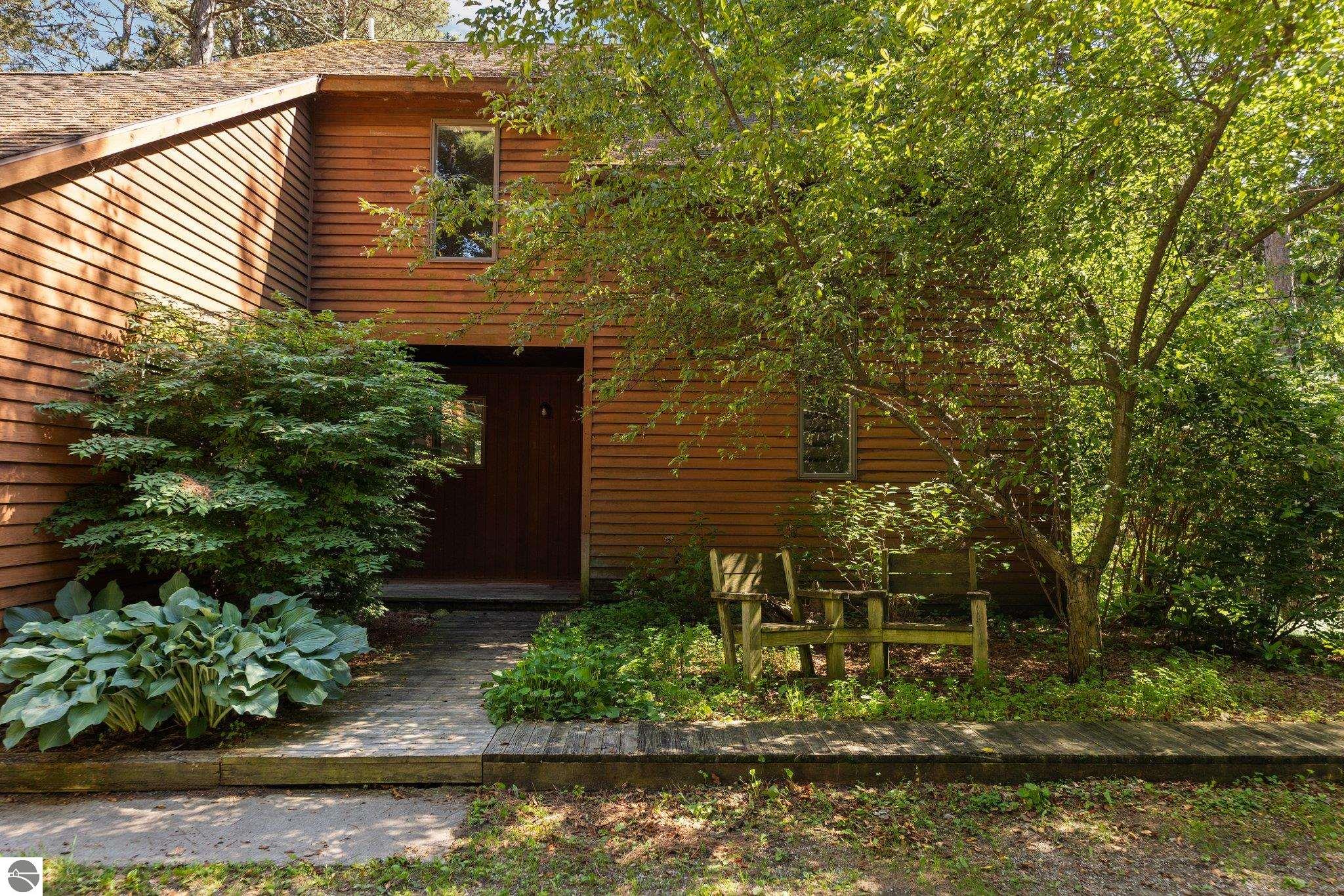 12271 E Woolsey Lake Road, Northport, MI 49670 — Photo 11
