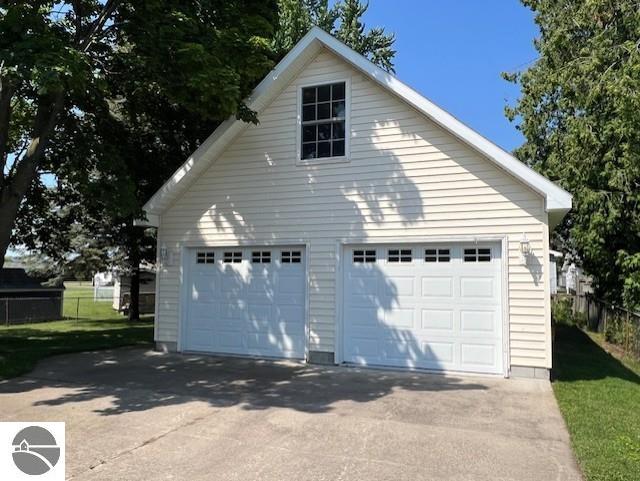129 Grant Street, East Tawas, MI 48730 — Photo 37