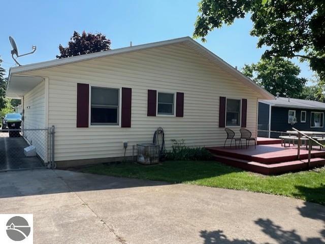 129 Grant Street, East Tawas, MI 48730 — Photo 9